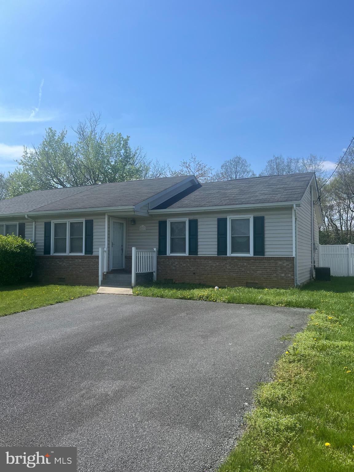 THIRD BATTLE - Residential Lease