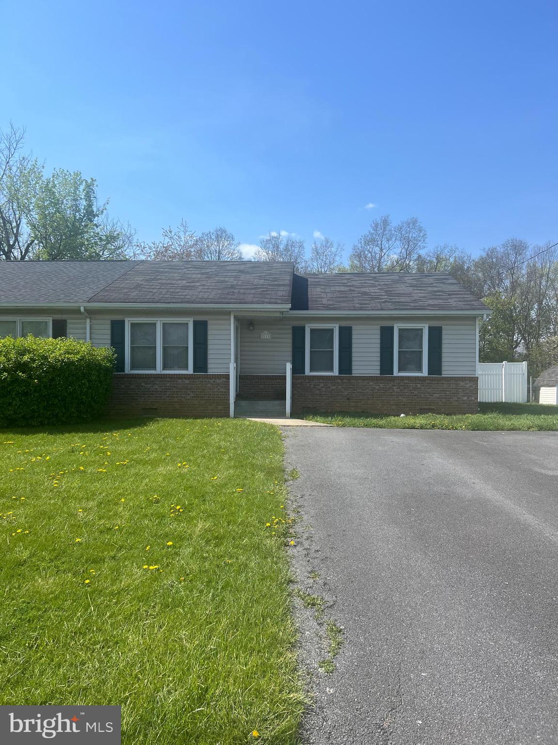 THIRD BATTLE - Residential Lease