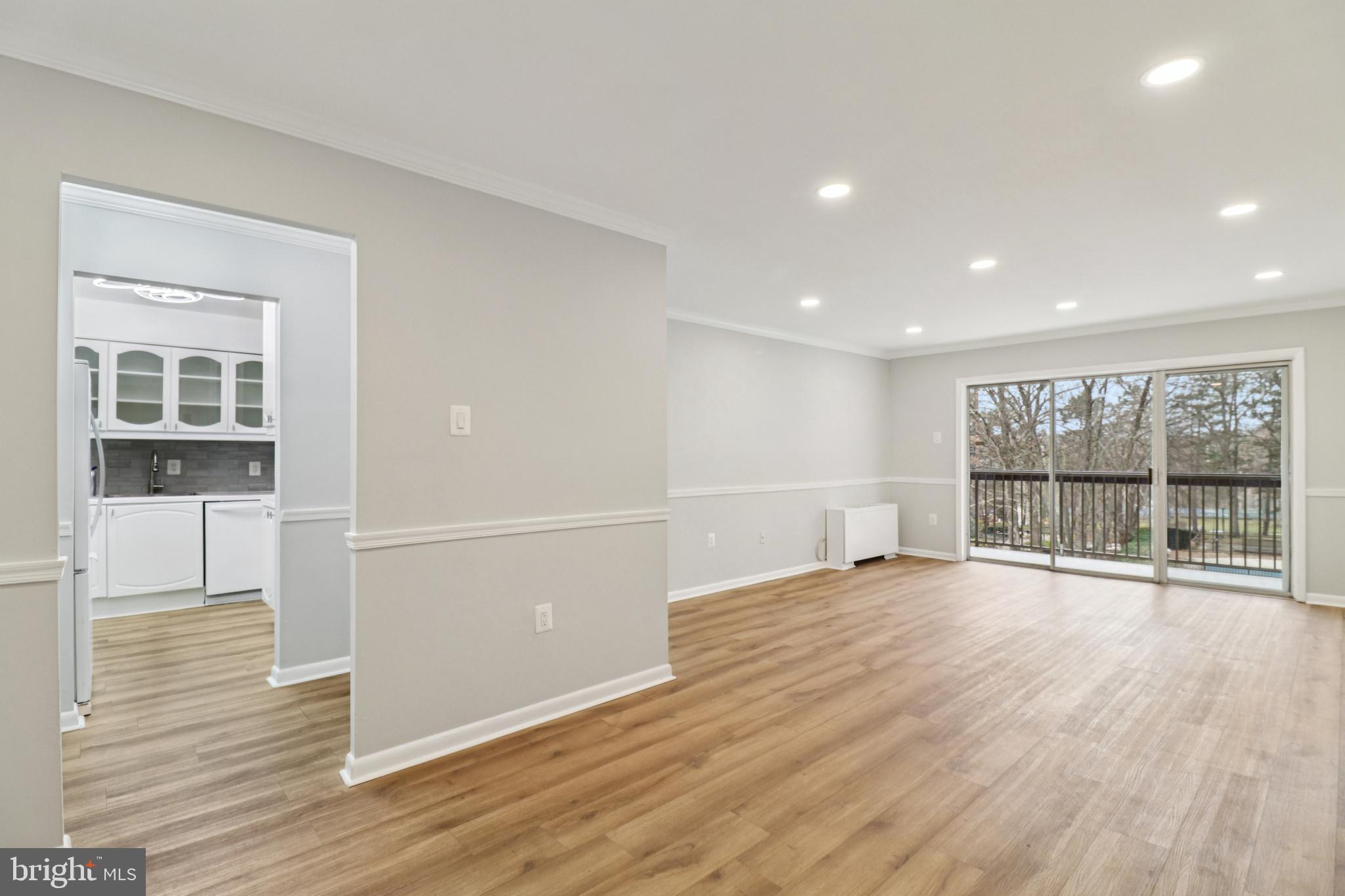 WEST SPRING - Residential