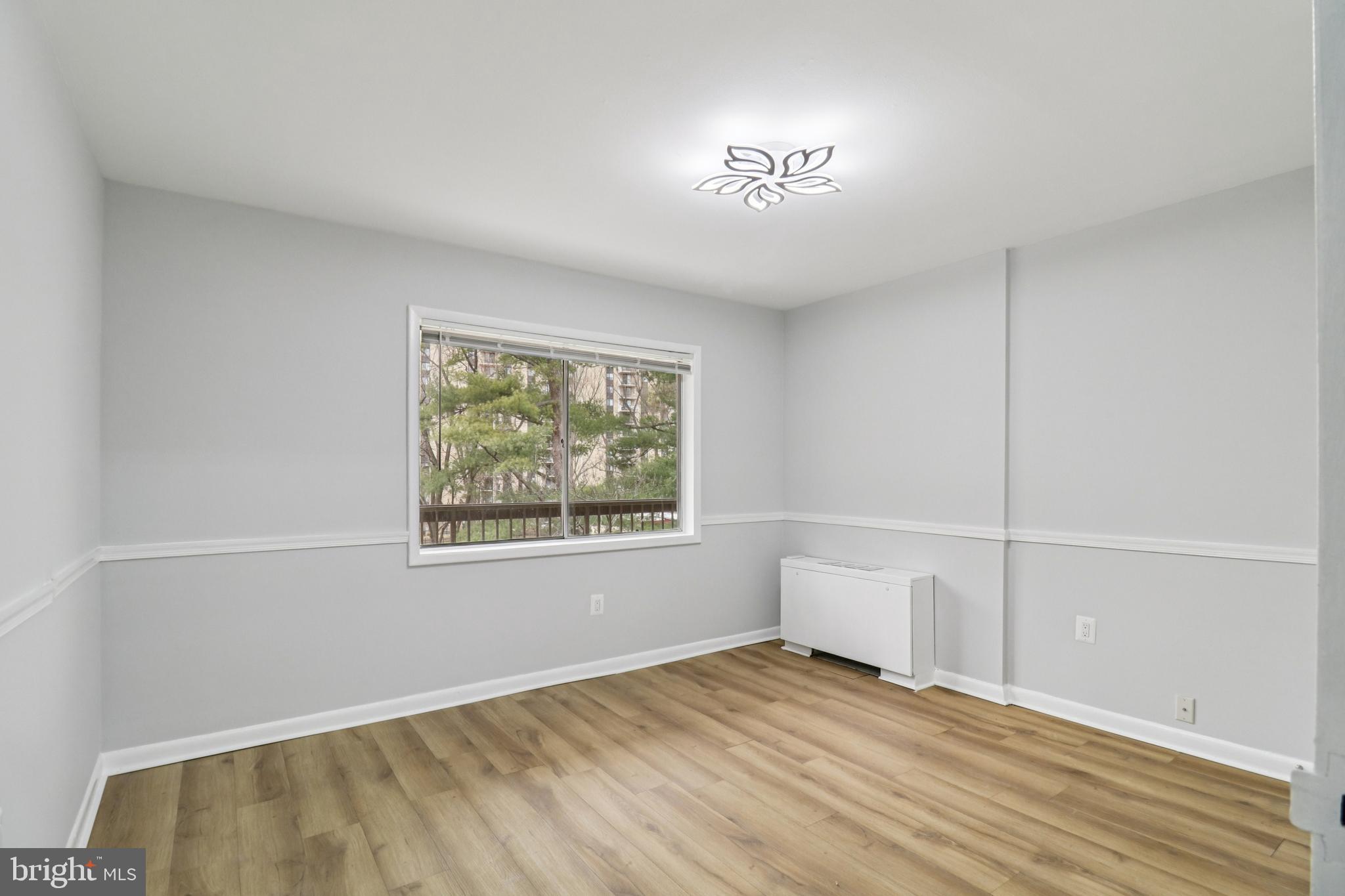 WEST SPRING - Residential