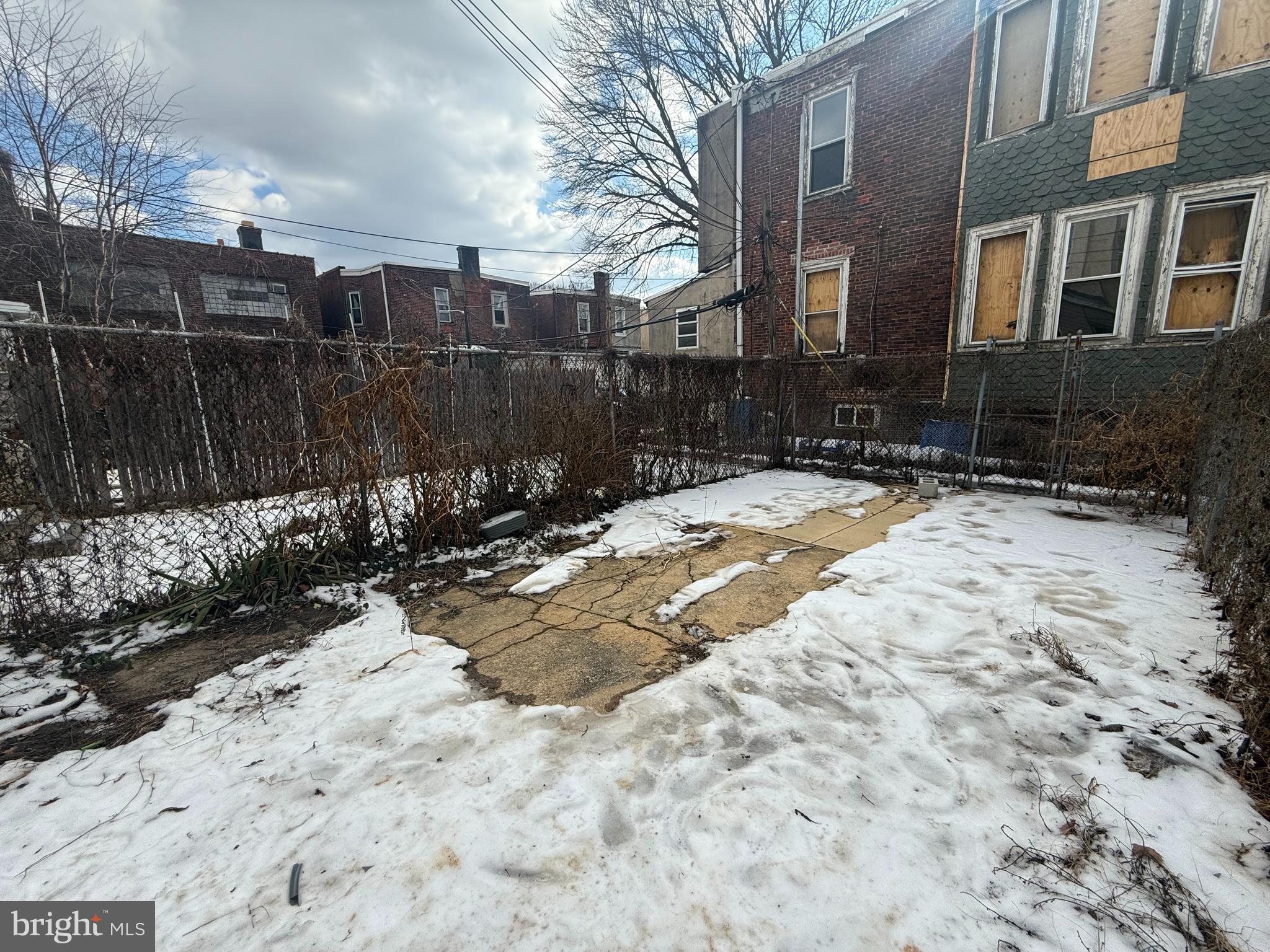 CARROLL PARK - Residential Lease