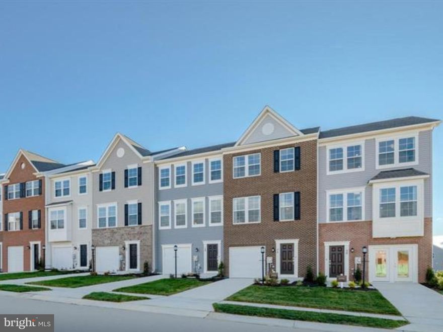 ESTIMATED AUGUST 2024 DELIVERY! $10k in closing costs with Lennar Mortgage!

Come tour the Lancaster! This new three-story townhome design combines comfort and style with a recreation room, half bath, and one-car garage on the first floor. The second floor showcases an open-plan layout combining a dining room for memorable meals, a second half bath, a kitchen for adventurous cooks, a Great Room, and 10x18 foot deck for shared moments. The kitchen is suited with white ornamental granite countertops, Barnett Duraform cabinets in Linen, and a pantry closet. The third-floor hosts three restful bedrooms including an owner’s suite with a walk-in closet and luxurious bathroom, plus a laundry room upstairs for added convenience. Washer and dryer included in the price! Don't miss your chance to buy in this brand-new community!

Welcome to Willow Glen! Eastern Panhandle’s famous Shenandoah Valley is host to numerous recreation sites, such as Harpers Ferry National Historical Park and Cool Spring Nature Preserve. Less than 10 miles to major highways and Martinsburg MARC Station, Willow Glen provides convenience to the greater Baltimore-Washington, D.C. area.

*Photos are for illustrative purposes only.  Pricing and incentives are subject to change without notice.