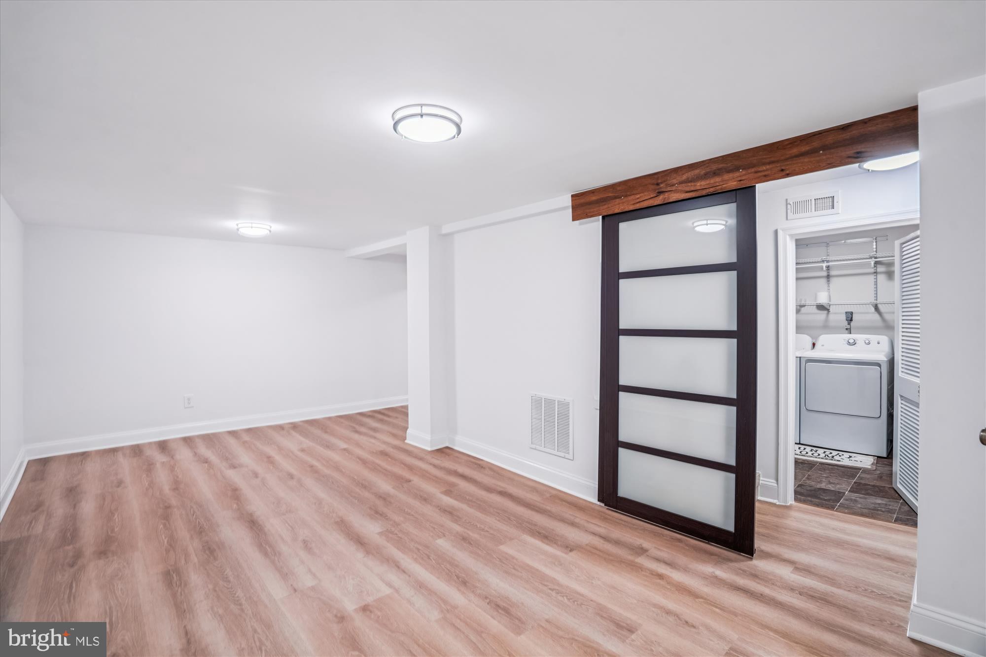 HOLLYWOOD - Residential