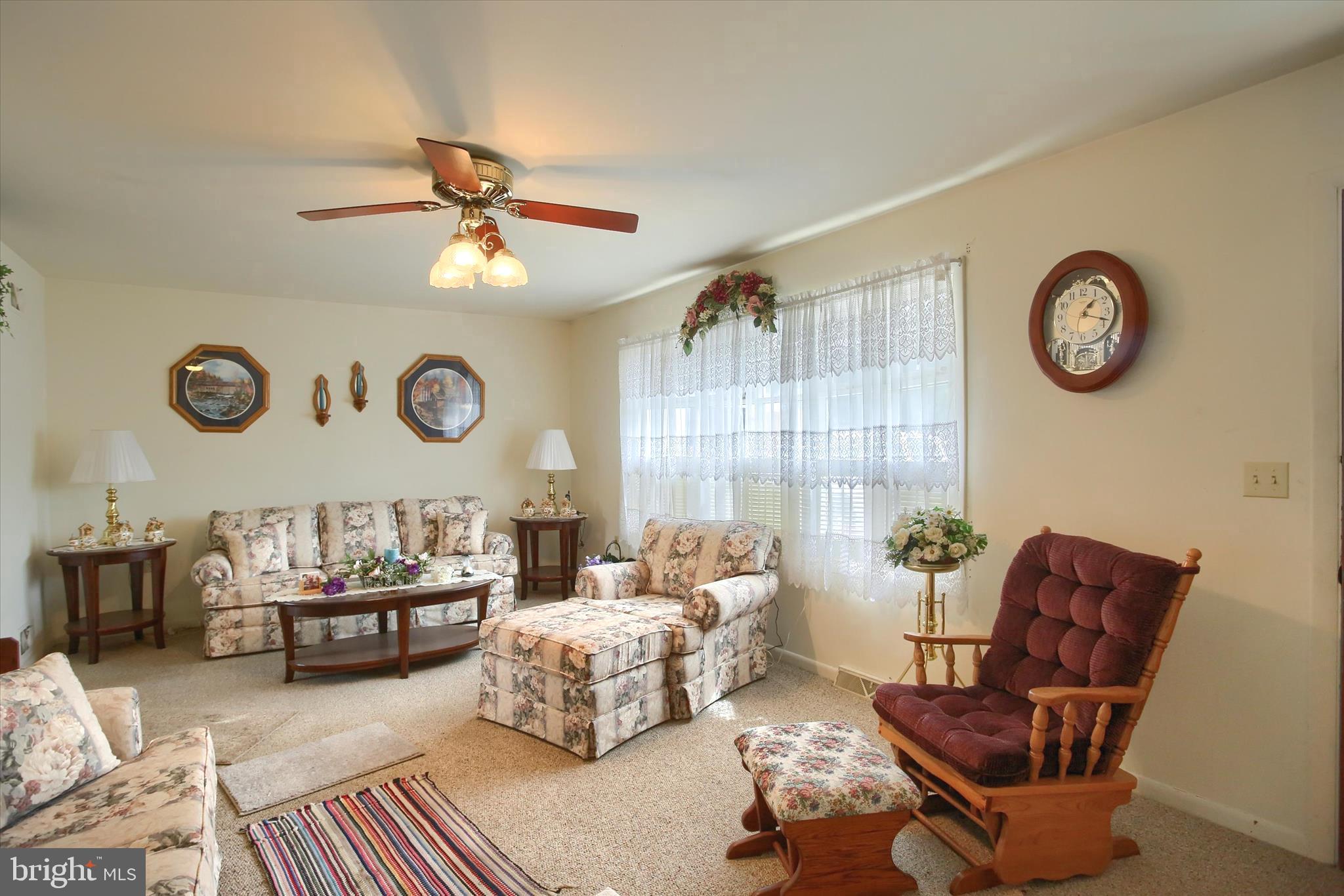 NOLL MANOR - Residential