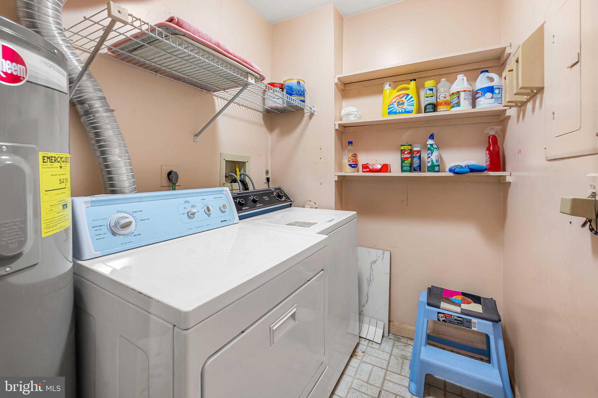 THE FALLS GARDEN - Residential