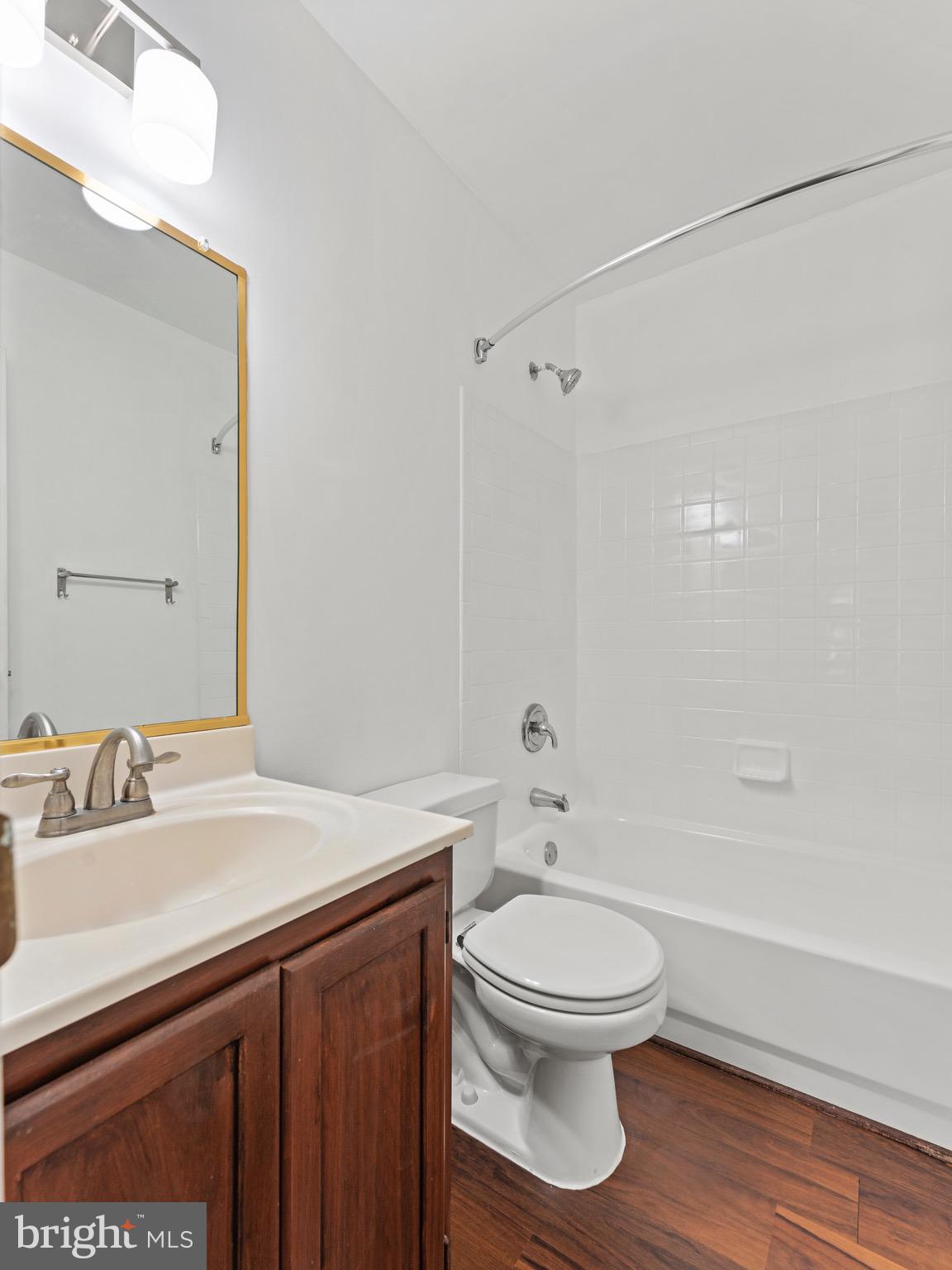 APPLEGATE - Residential