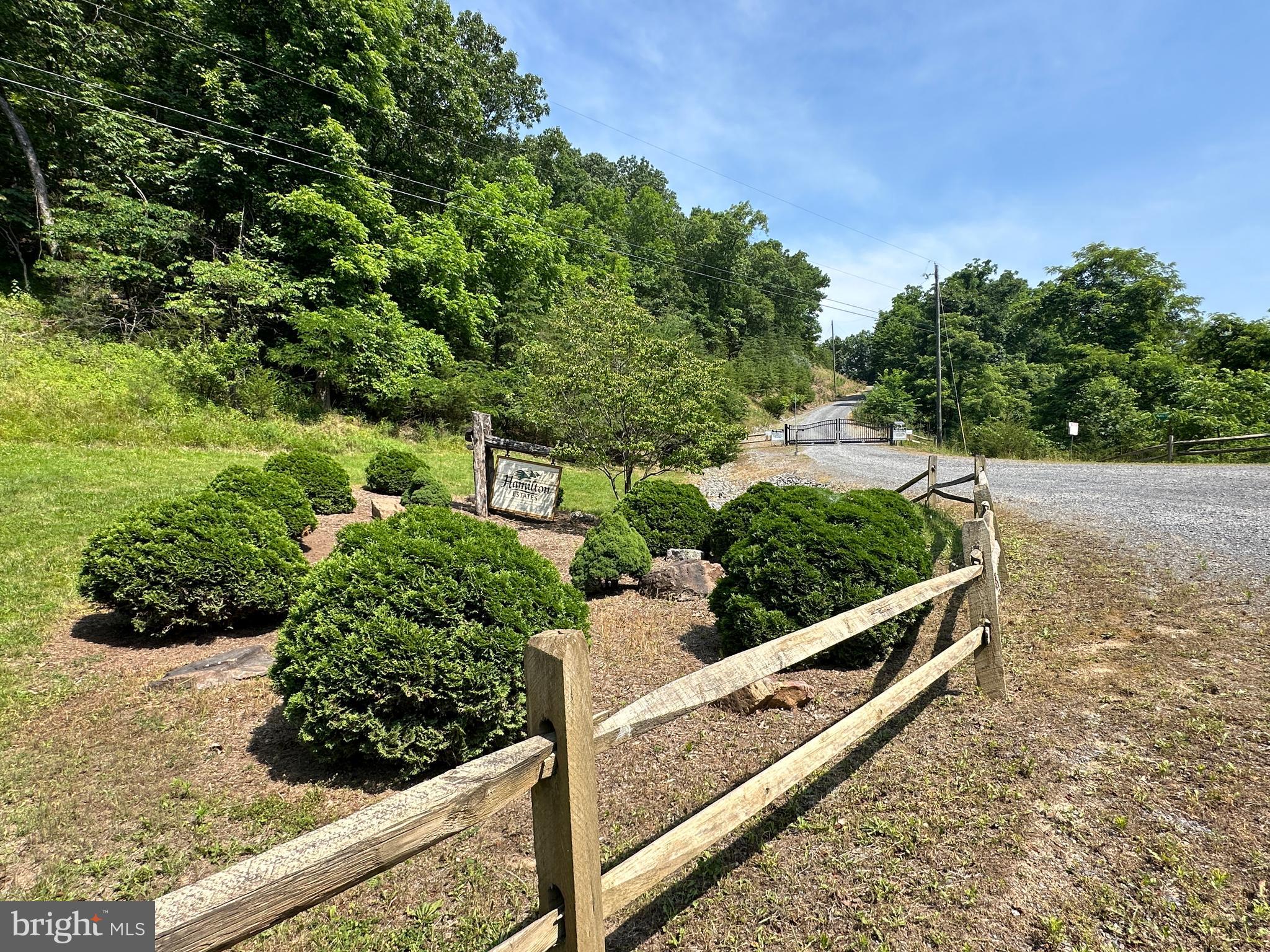 HAMILTON ESTATES - Land