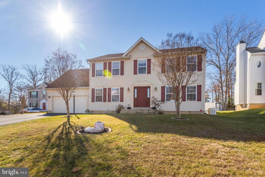 Gorgeous 4 bedroom, 3.5 bath home with private pool. Stay tuned for more information.  Showings by appointment only.