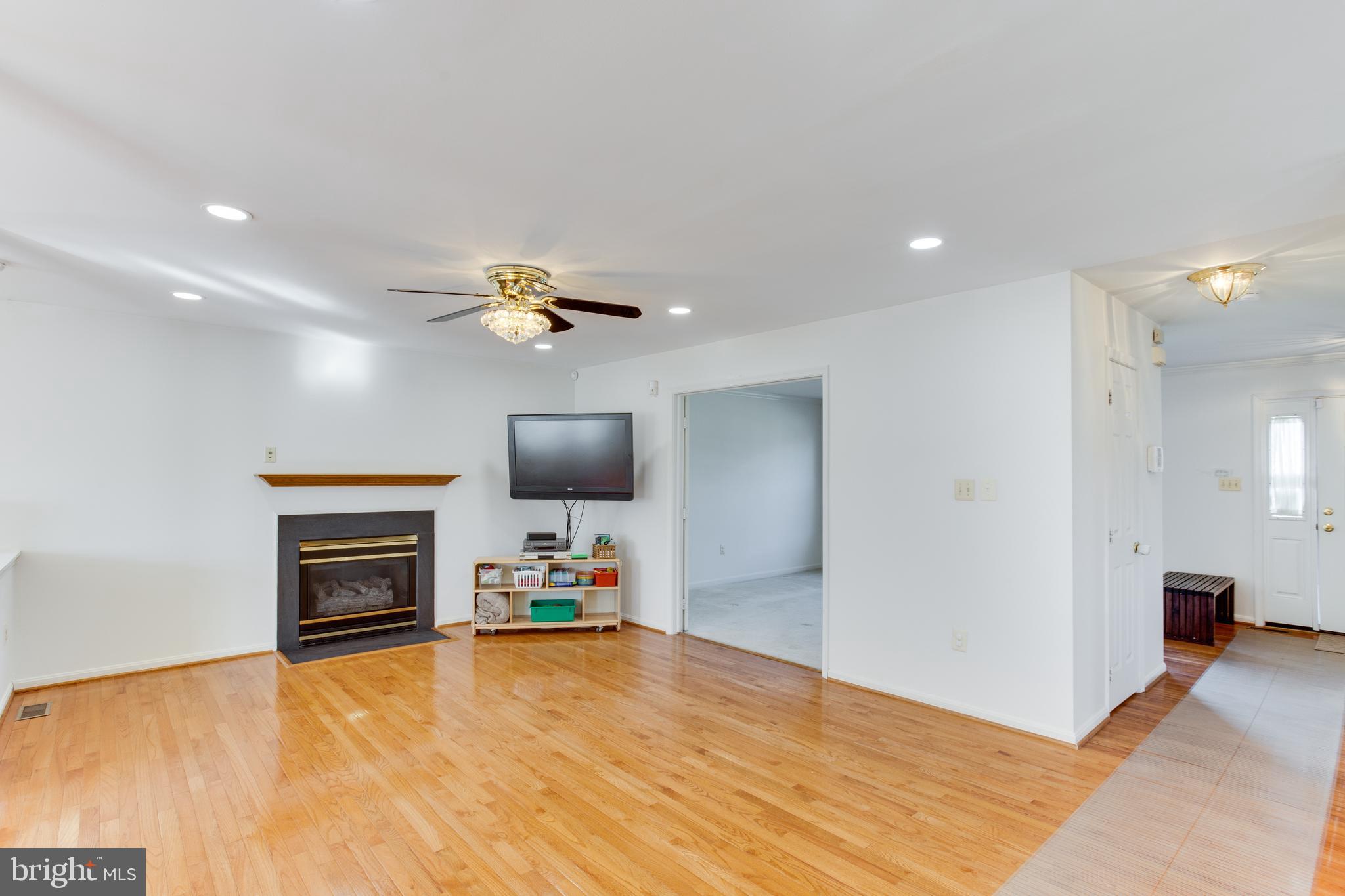 SPRINGHAVEN WOODS WEST - Residential