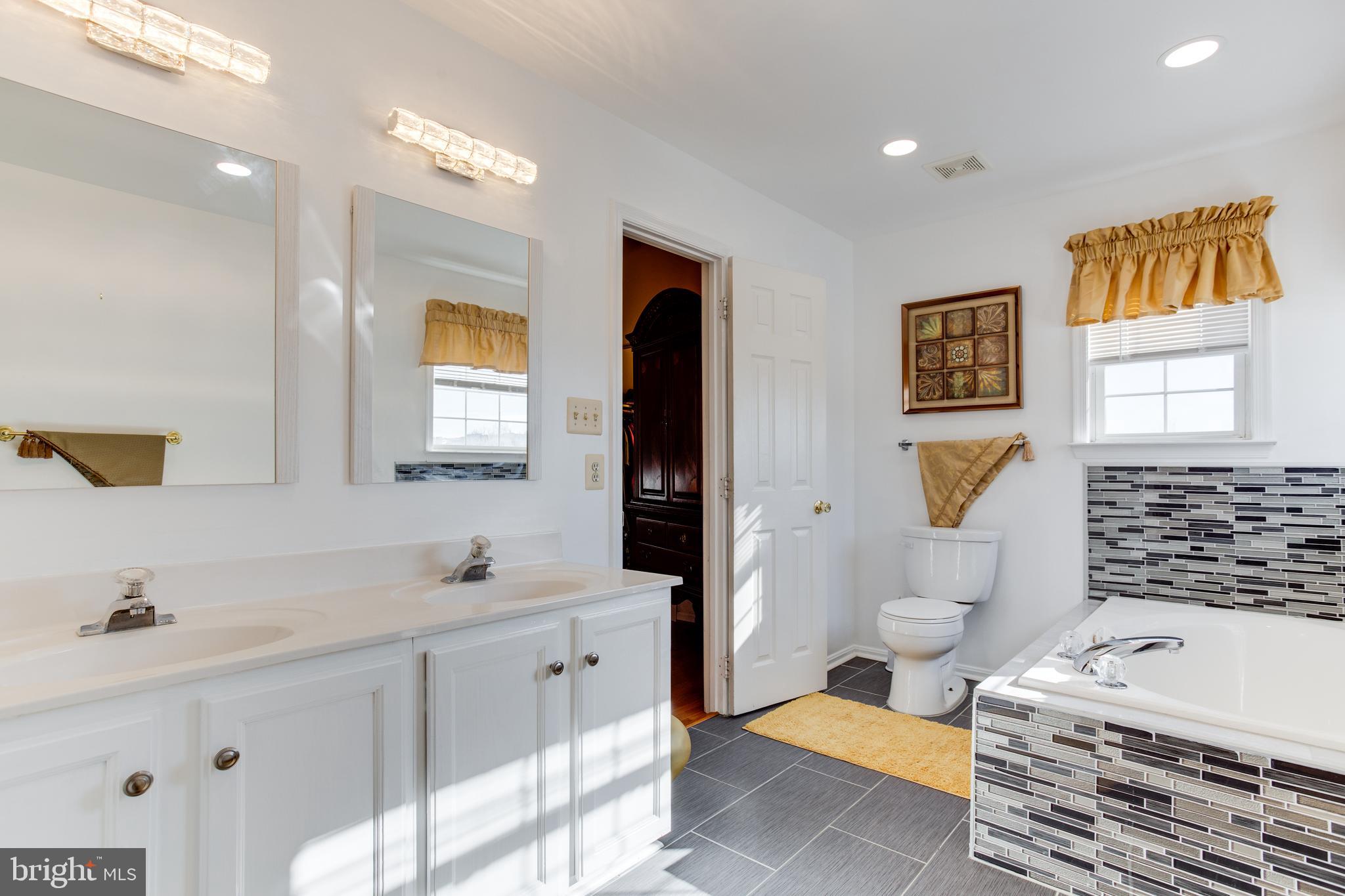 SPRINGHAVEN WOODS WEST - Residential