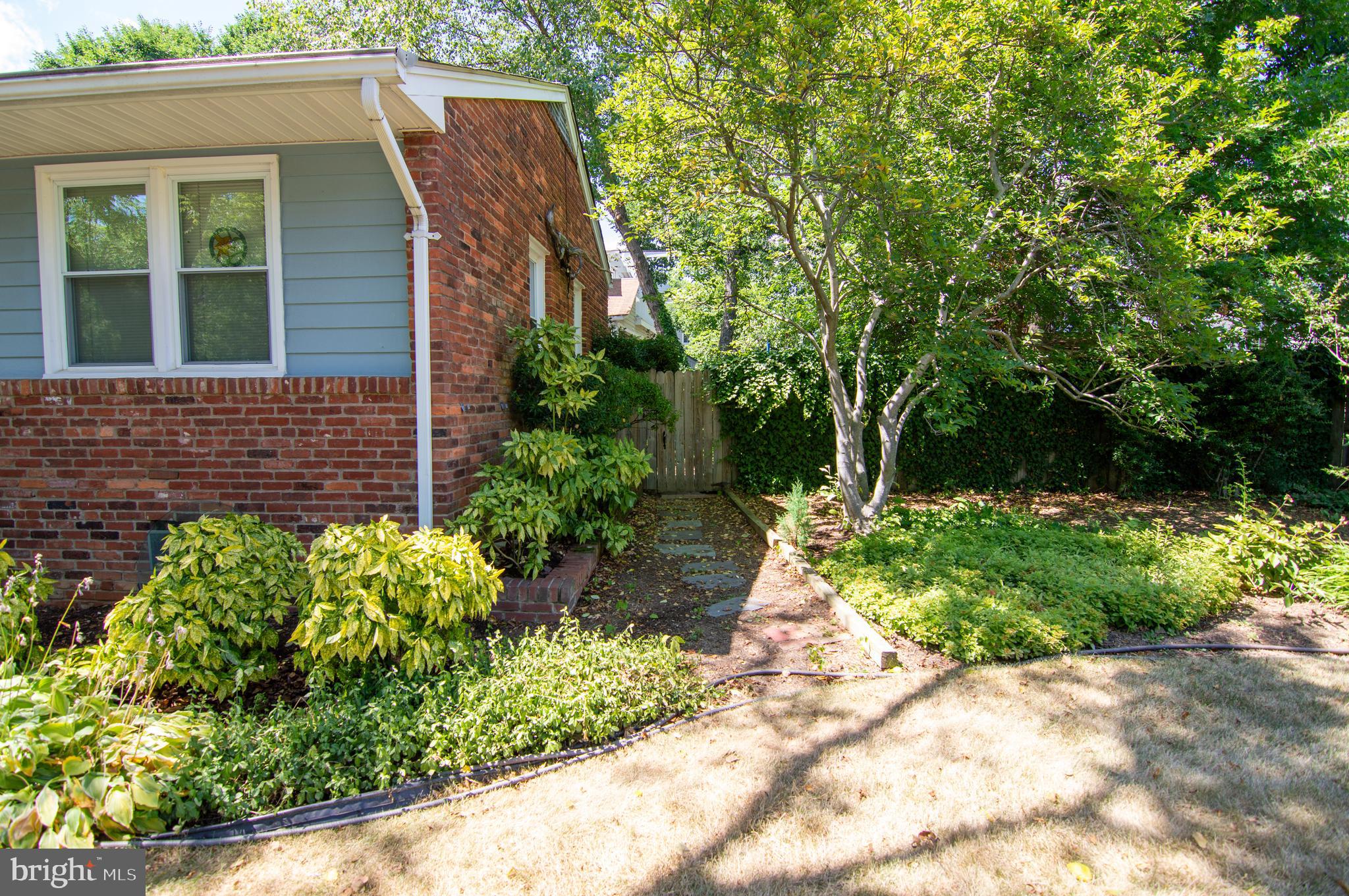 LYON VILLAGE - Residential