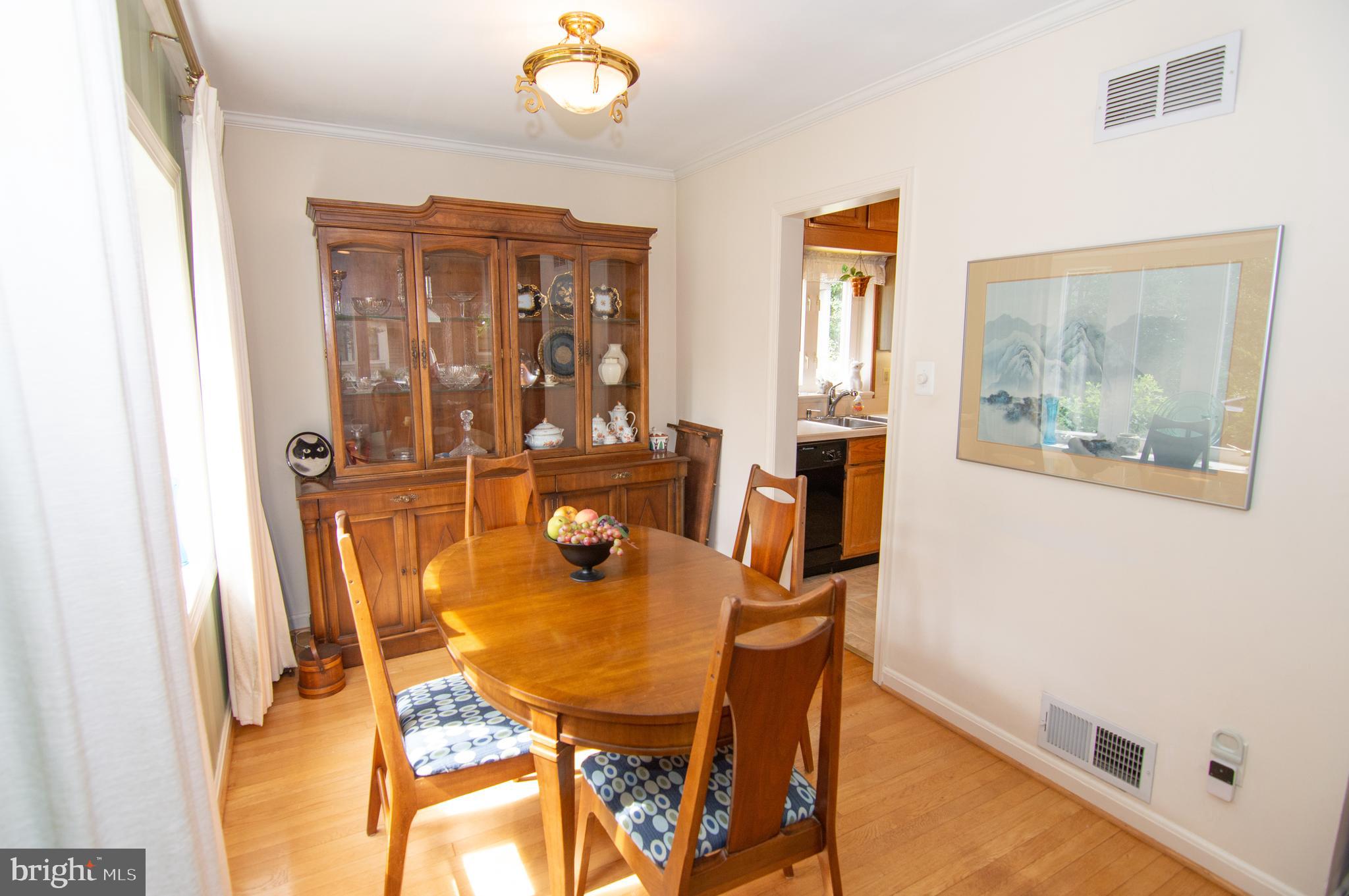 LYON VILLAGE - Residential