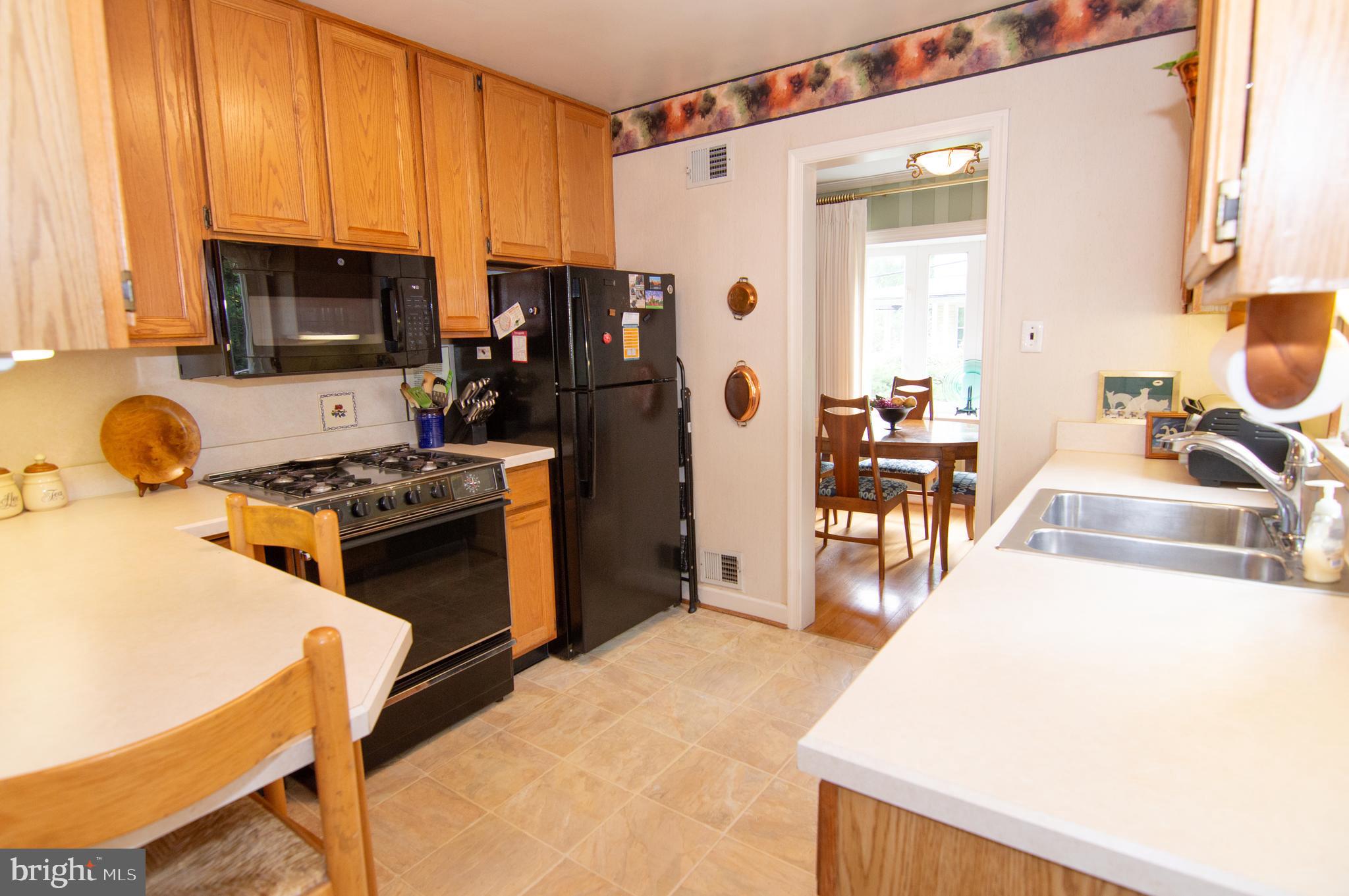 LYON VILLAGE - Residential