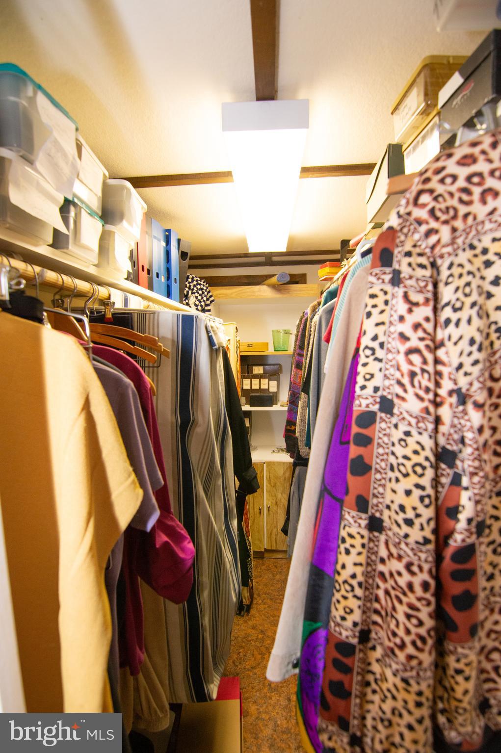 LYON VILLAGE - Residential