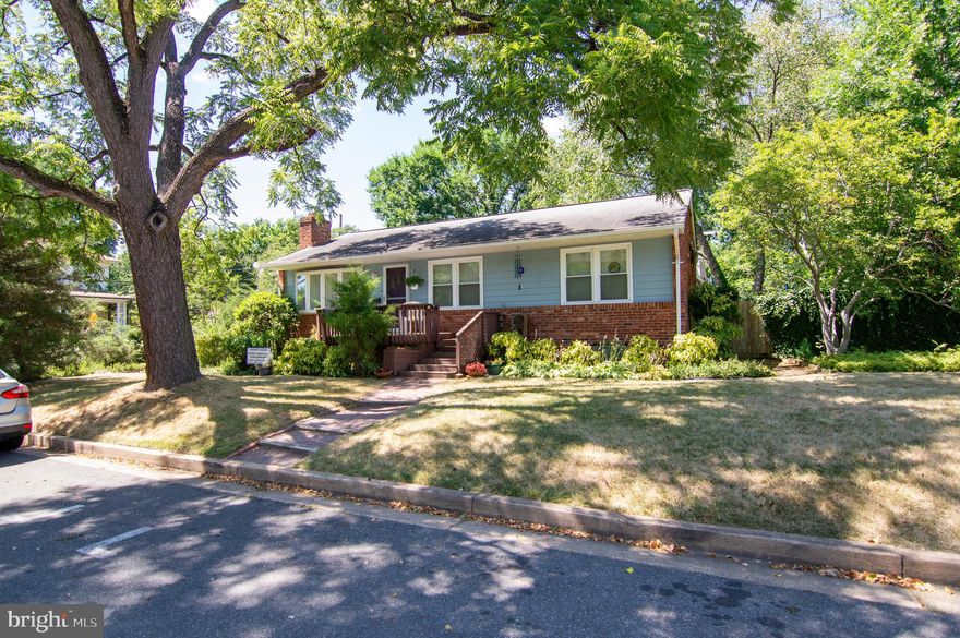 Professional interior pictures on Wed afternoon. Perfect mid-century vibes. Impeccably maintained, move in condition rambler in the heart of it all. Walkability 99%, just blocks to Courthouse Metro/ grocery stores/shops and restaurants. Beautifully landscaped yard welcome you to shaded, quite front porch.  LR with newer bay window allows plenty of natural light. DR with picture window flows into nice sized updated kitchen. Main level has 3 BR and full bath. LL with access to back deck/ car port/ private side patio with storage shed. Fully fenced back yard. LL with 4th BR and sitting area, cedar closet, full bath, sauna, laundry room and utility room. All this just minutes to D.C. *** Prior to settlement , the seller will put in a covenant to restrict the property to a single family residence.***