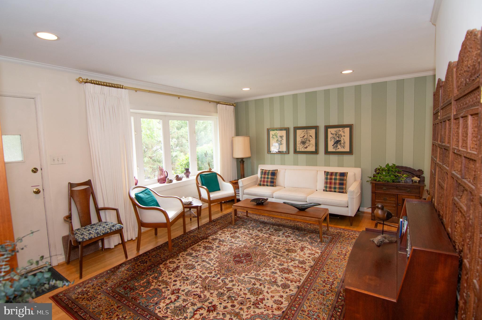 LYON VILLAGE - Residential