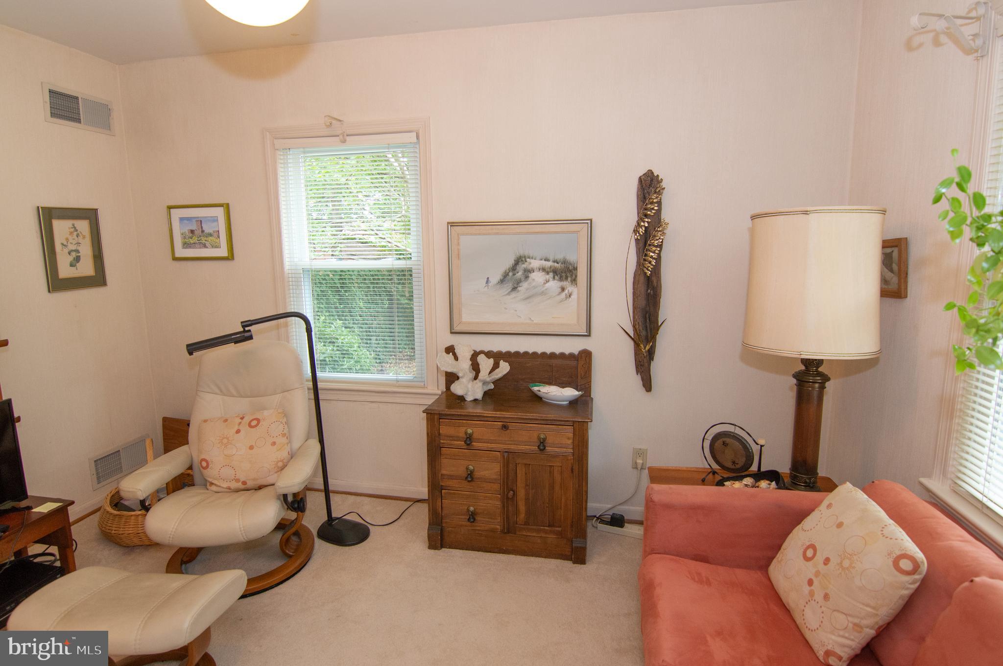 LYON VILLAGE - Residential