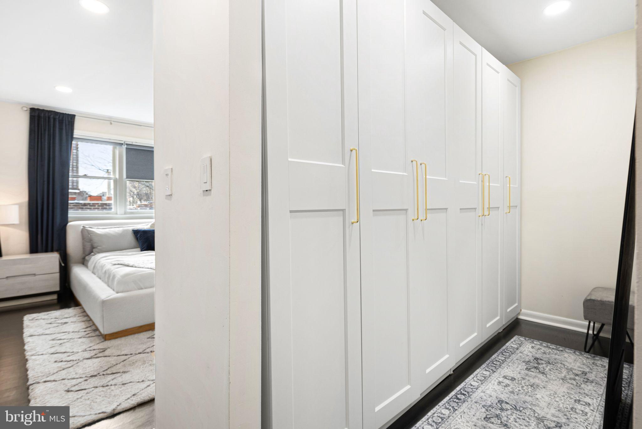 WASHINGTON SQ WEST - Residential