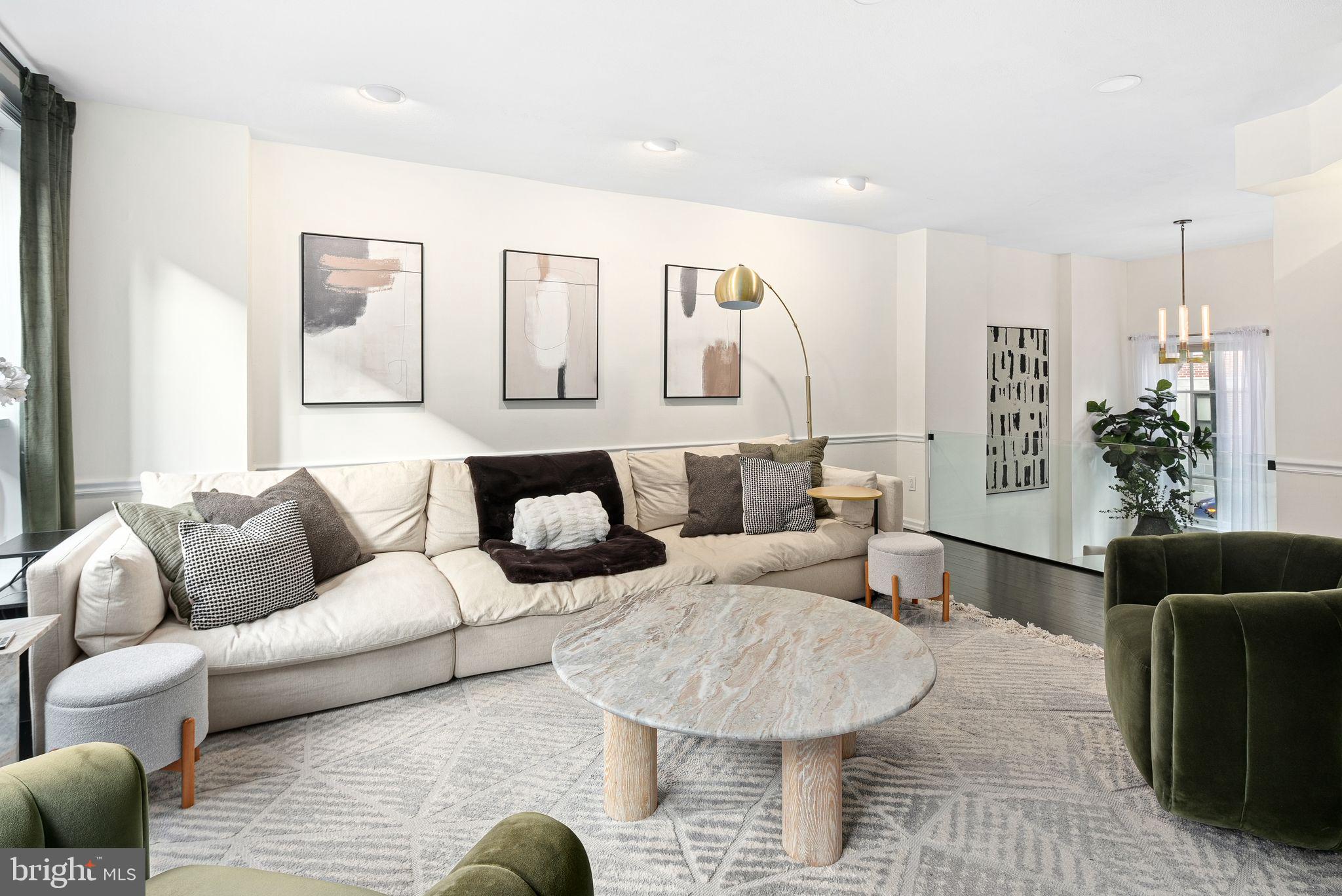 WASHINGTON SQ WEST - Residential