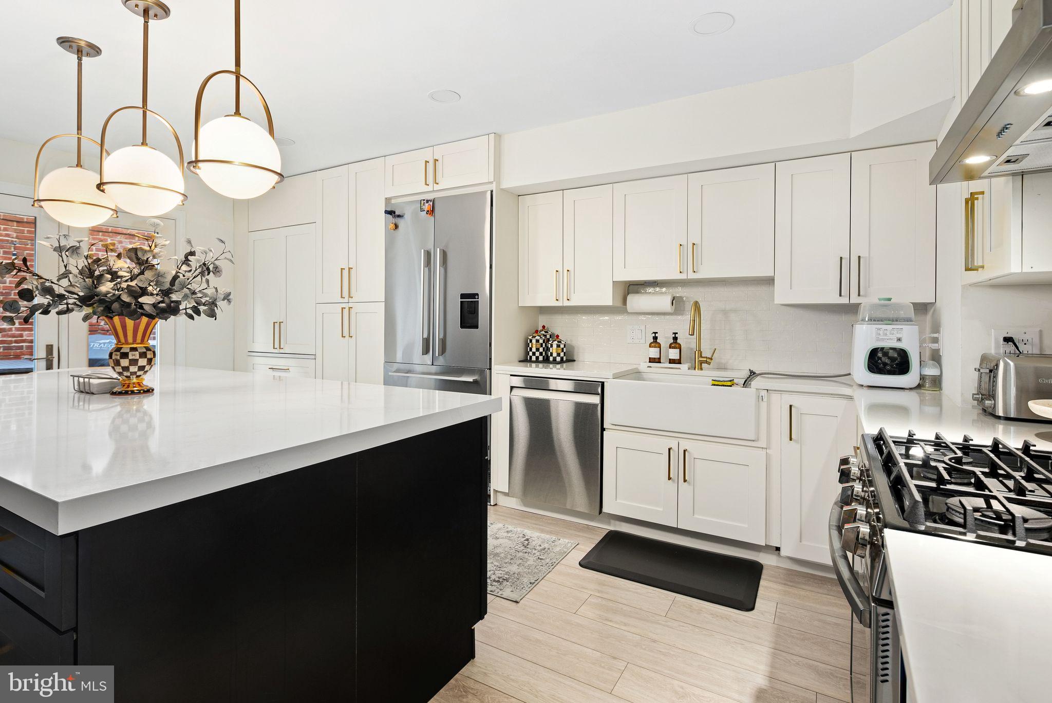 WASHINGTON SQ WEST - Residential