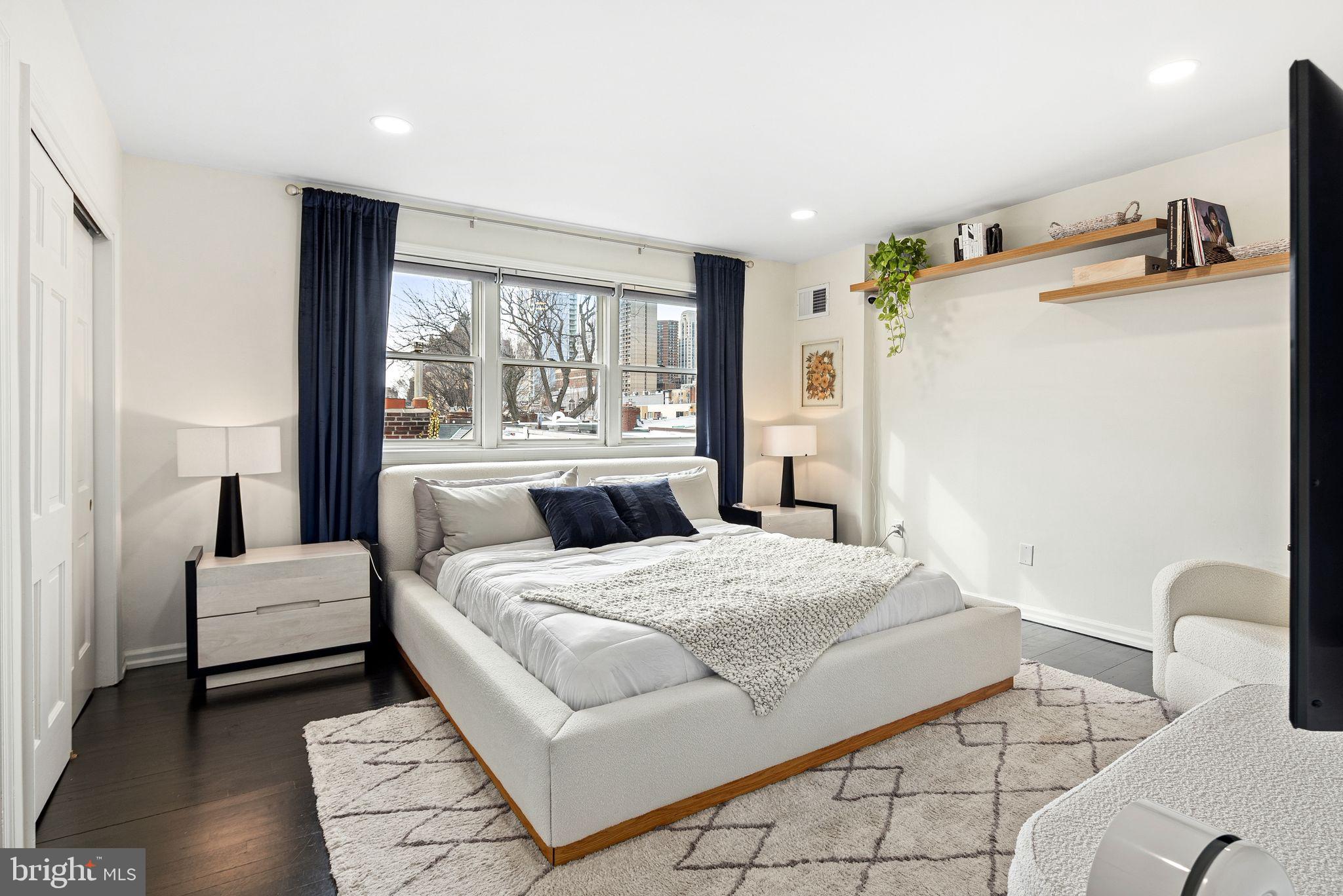 WASHINGTON SQ WEST - Residential