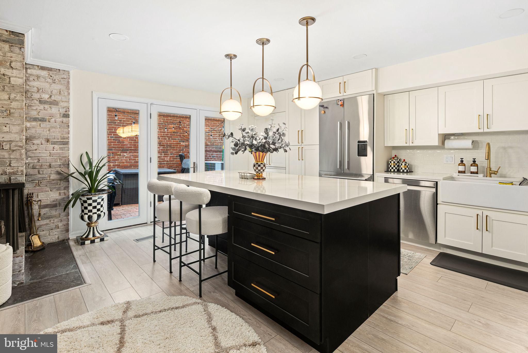 WASHINGTON SQ WEST - Residential