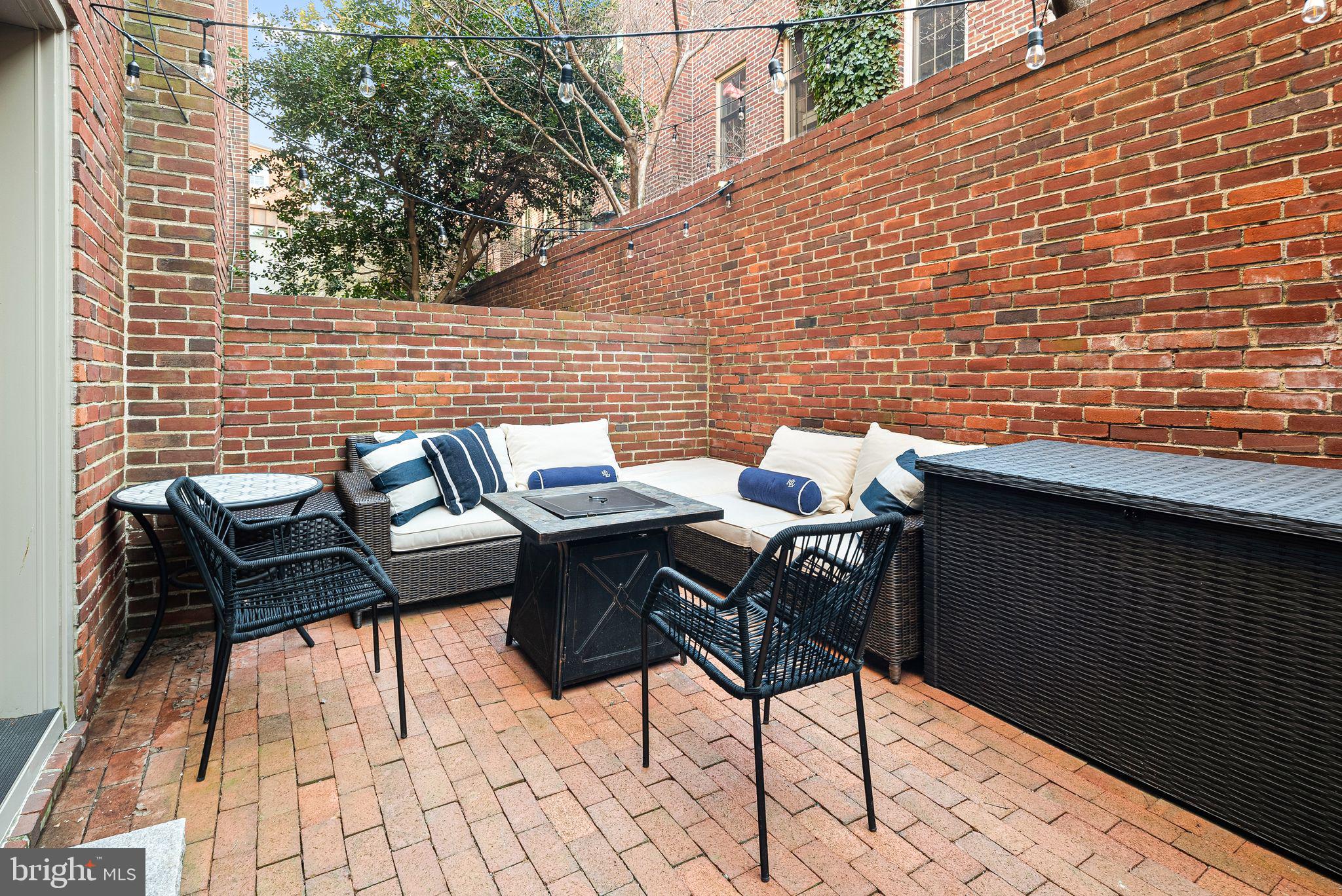 WASHINGTON SQ WEST - Residential