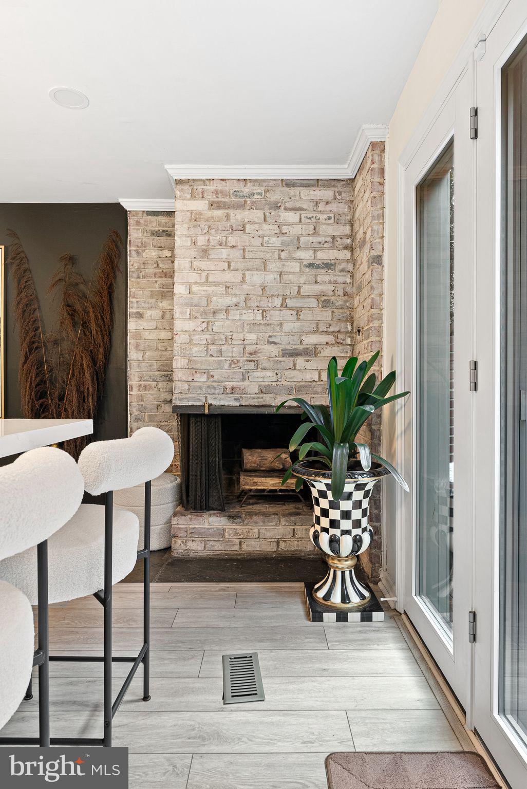 WASHINGTON SQ WEST - Residential