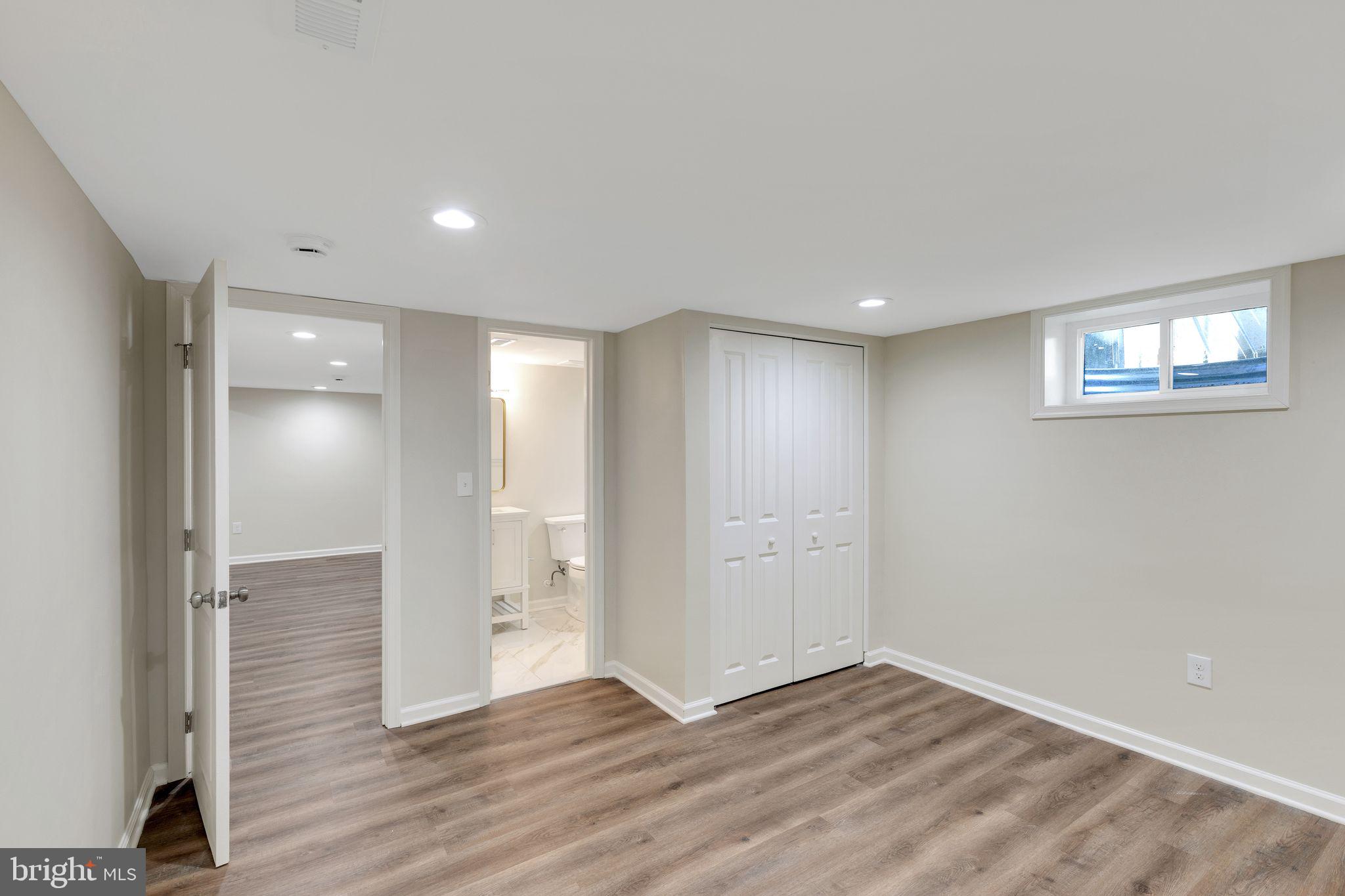 BROAD ACRES - Residential