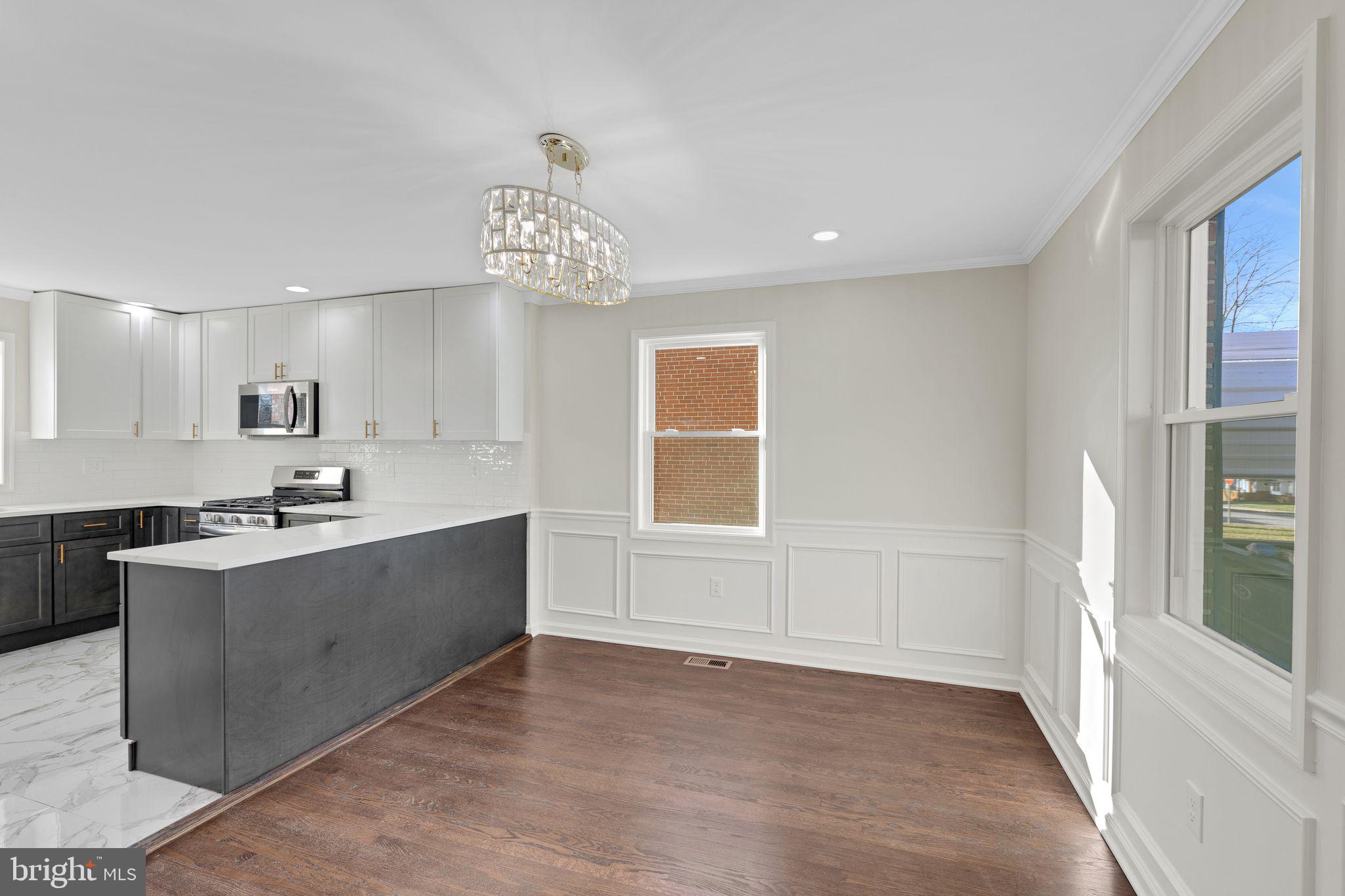 BROAD ACRES - Residential