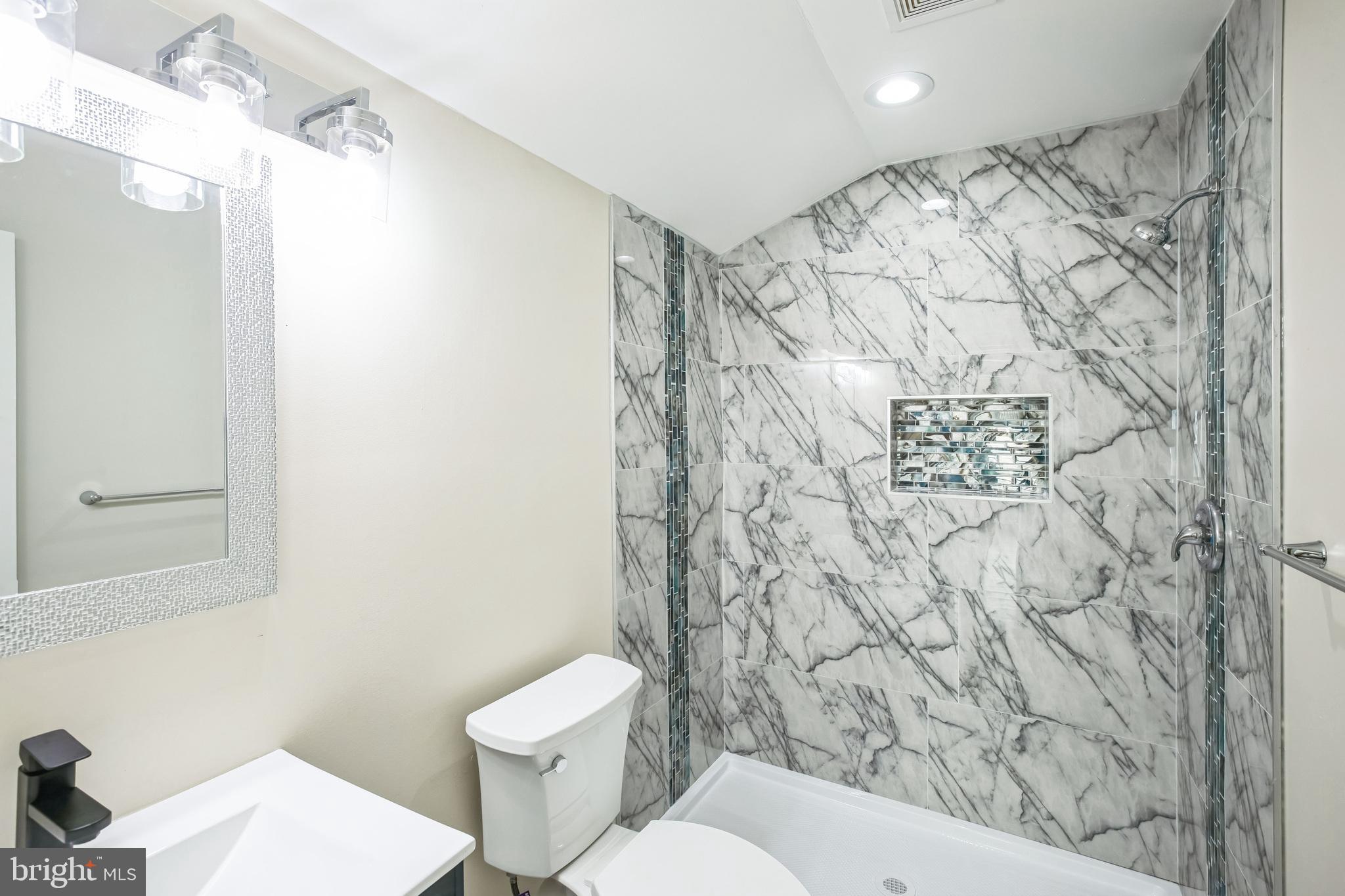 BROAD ACRES - Residential