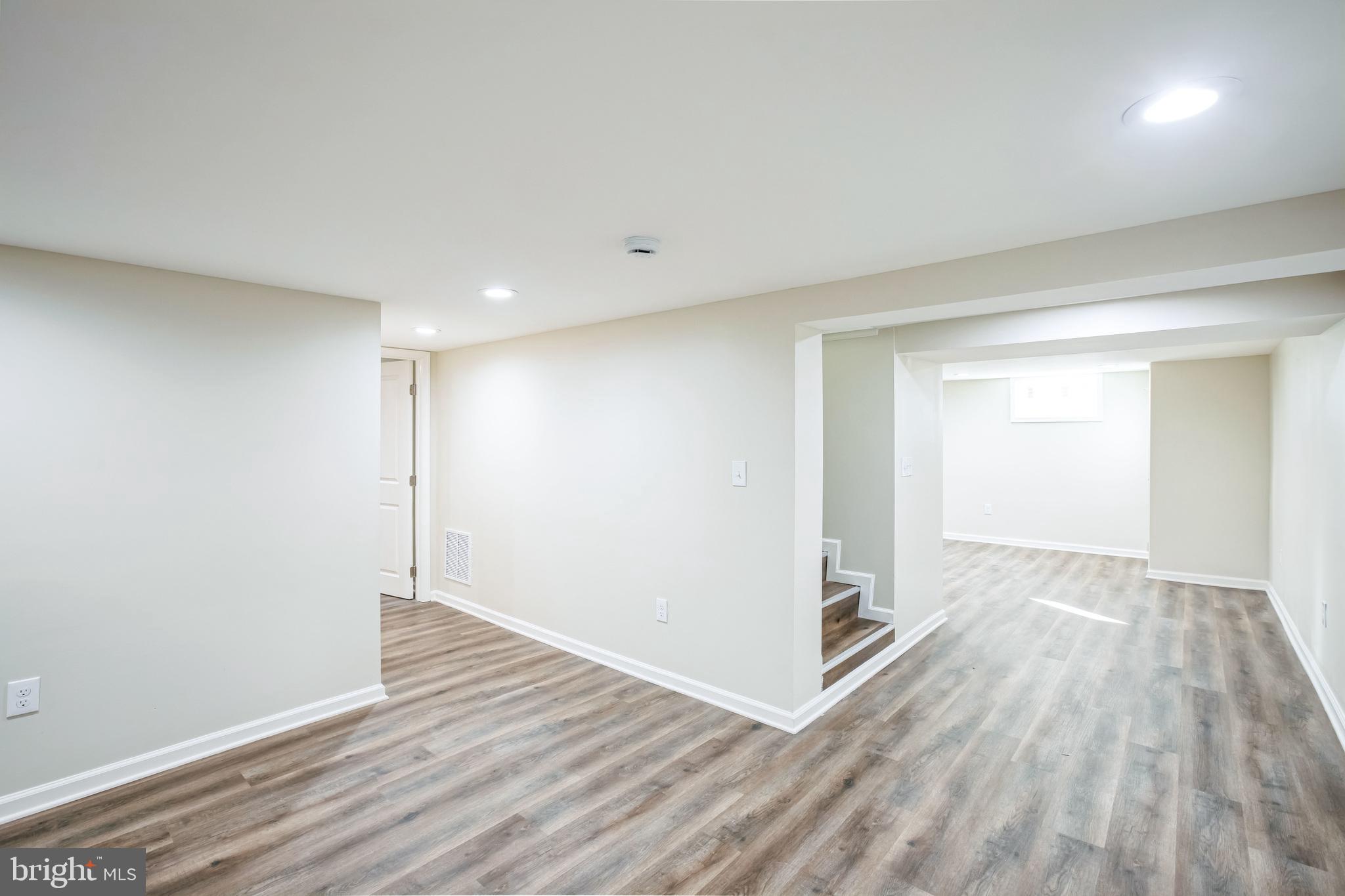 BROAD ACRES - Residential