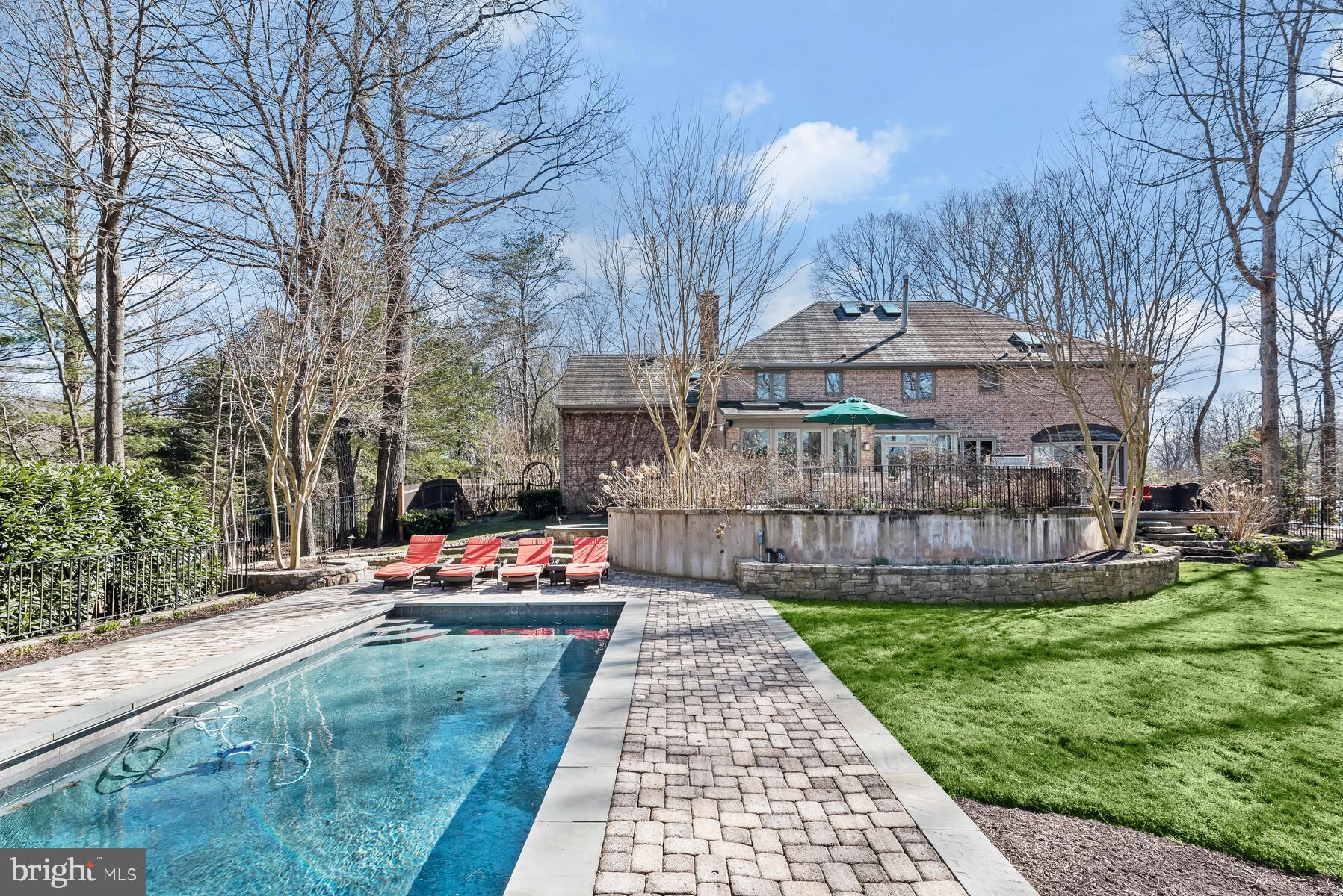 GLEN MILL VILLAGE - Residential