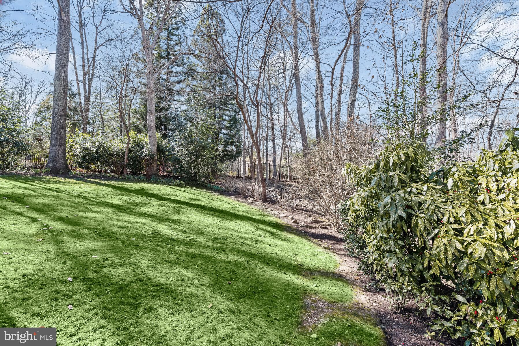 GLEN MILL VILLAGE - Residential