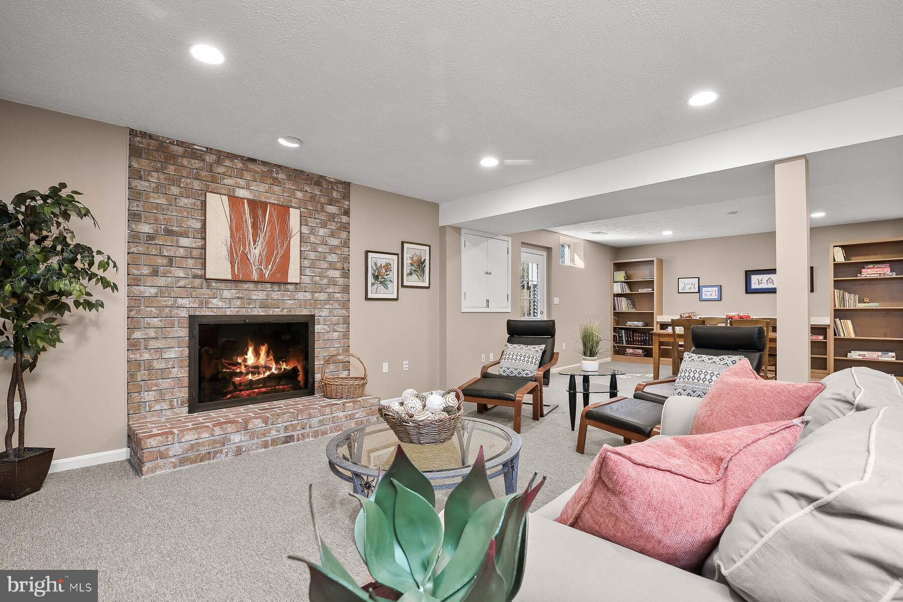 GLEN MILL VILLAGE - Residential