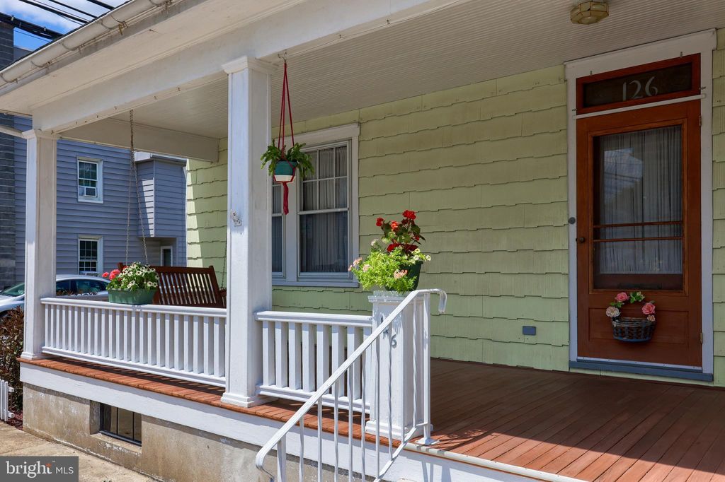 Photo of 126 W FERDINAND ST, MANHEIM, PA 17545 (MLS # PALA2038584)