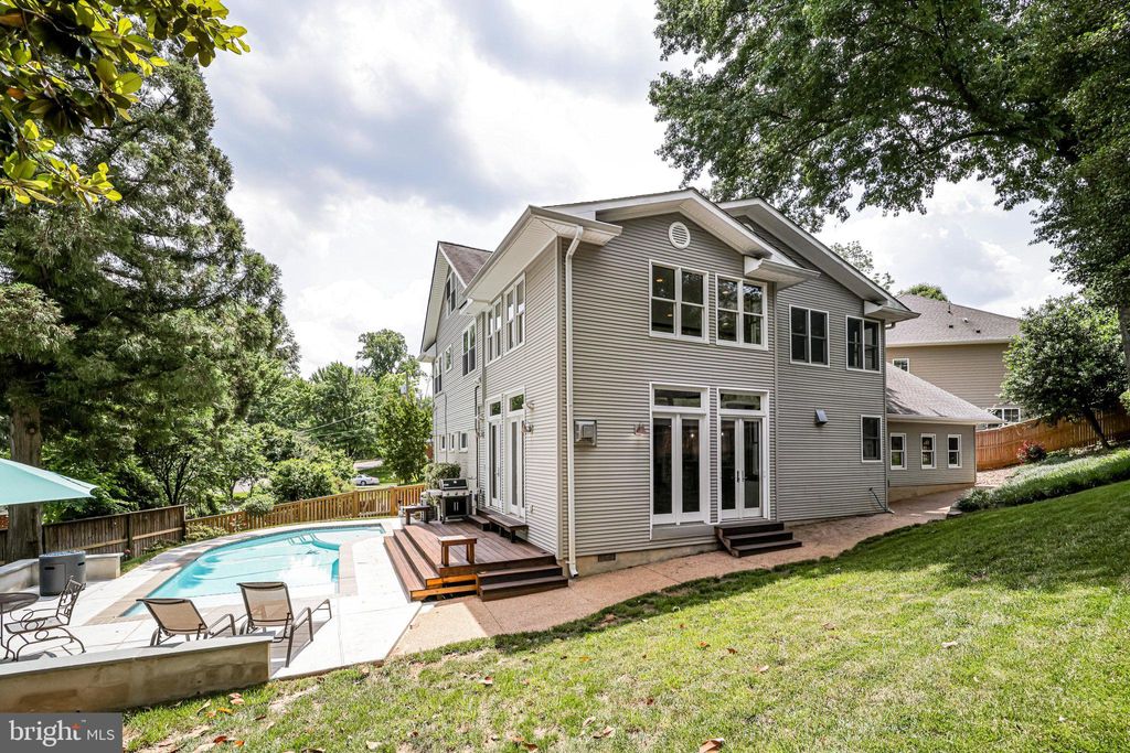 Photo of 3509 N Pocomoke Street, ARLINGTON, VA 22213 (MLS # VAAR2064432)