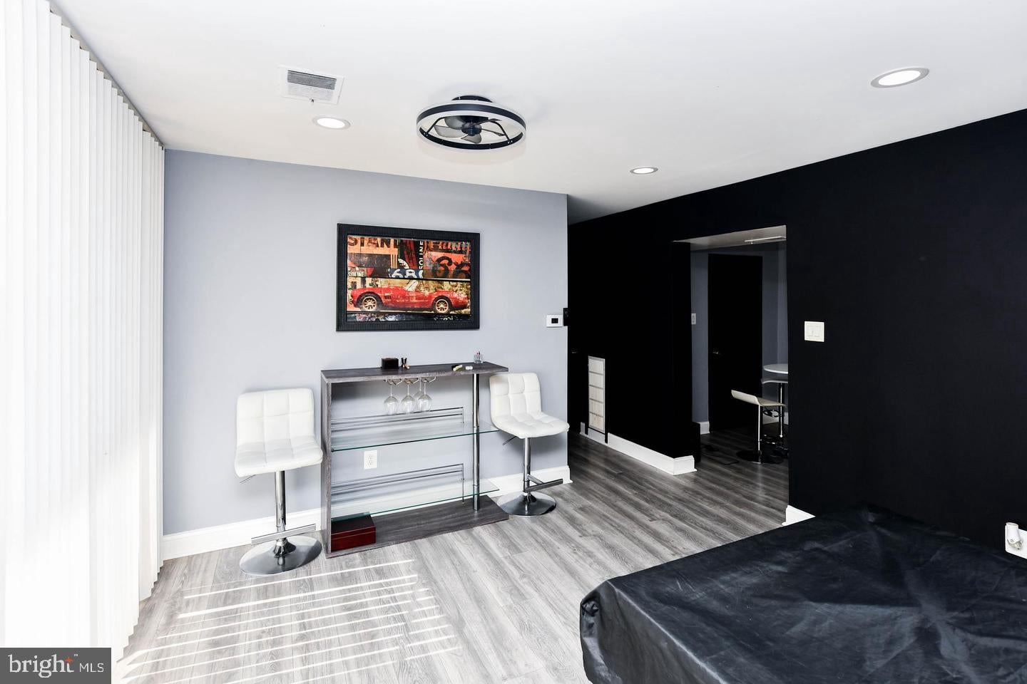10208 PRINCE PLACE 5-T5