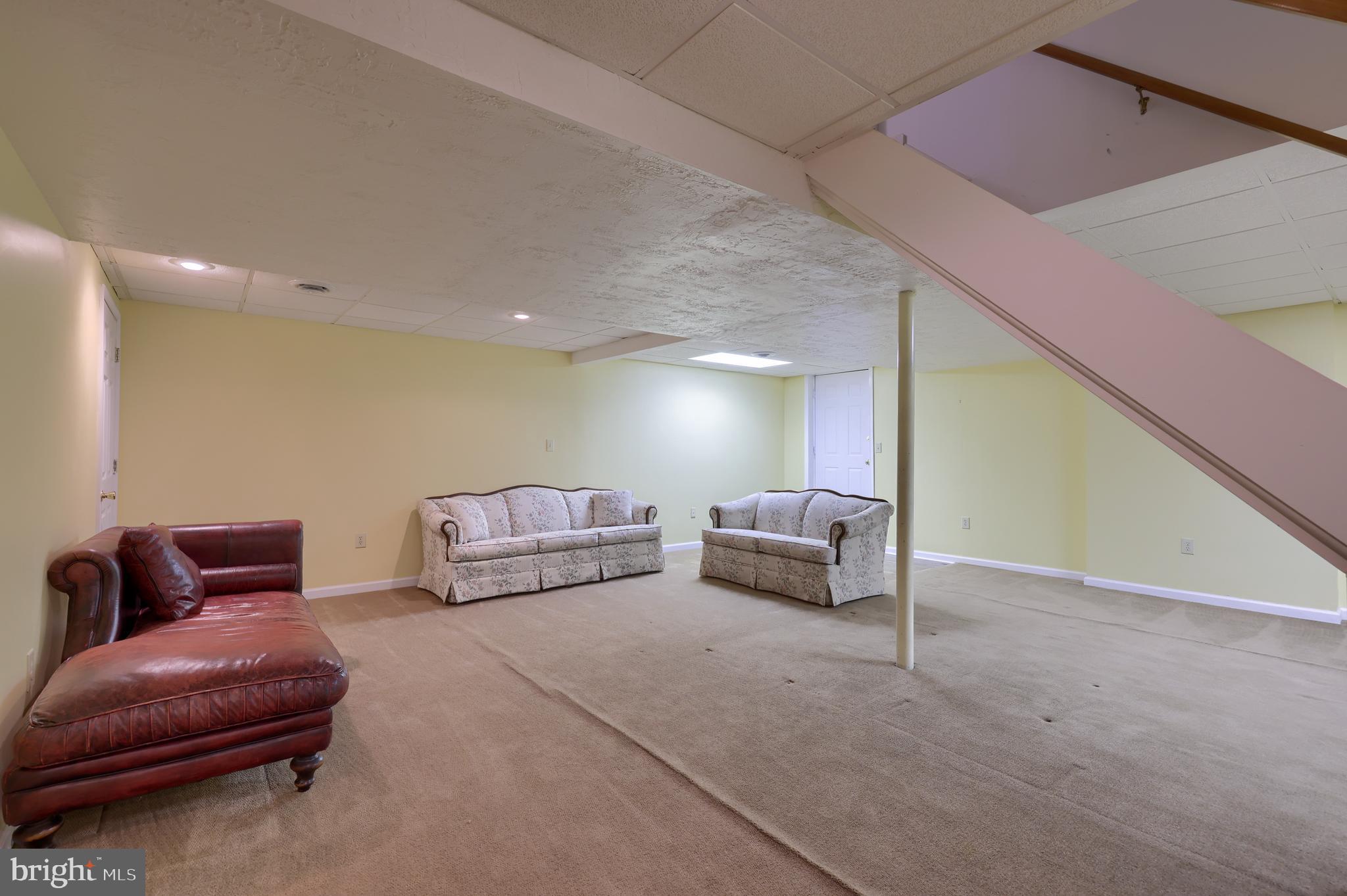 THE RIDINGS - Residential