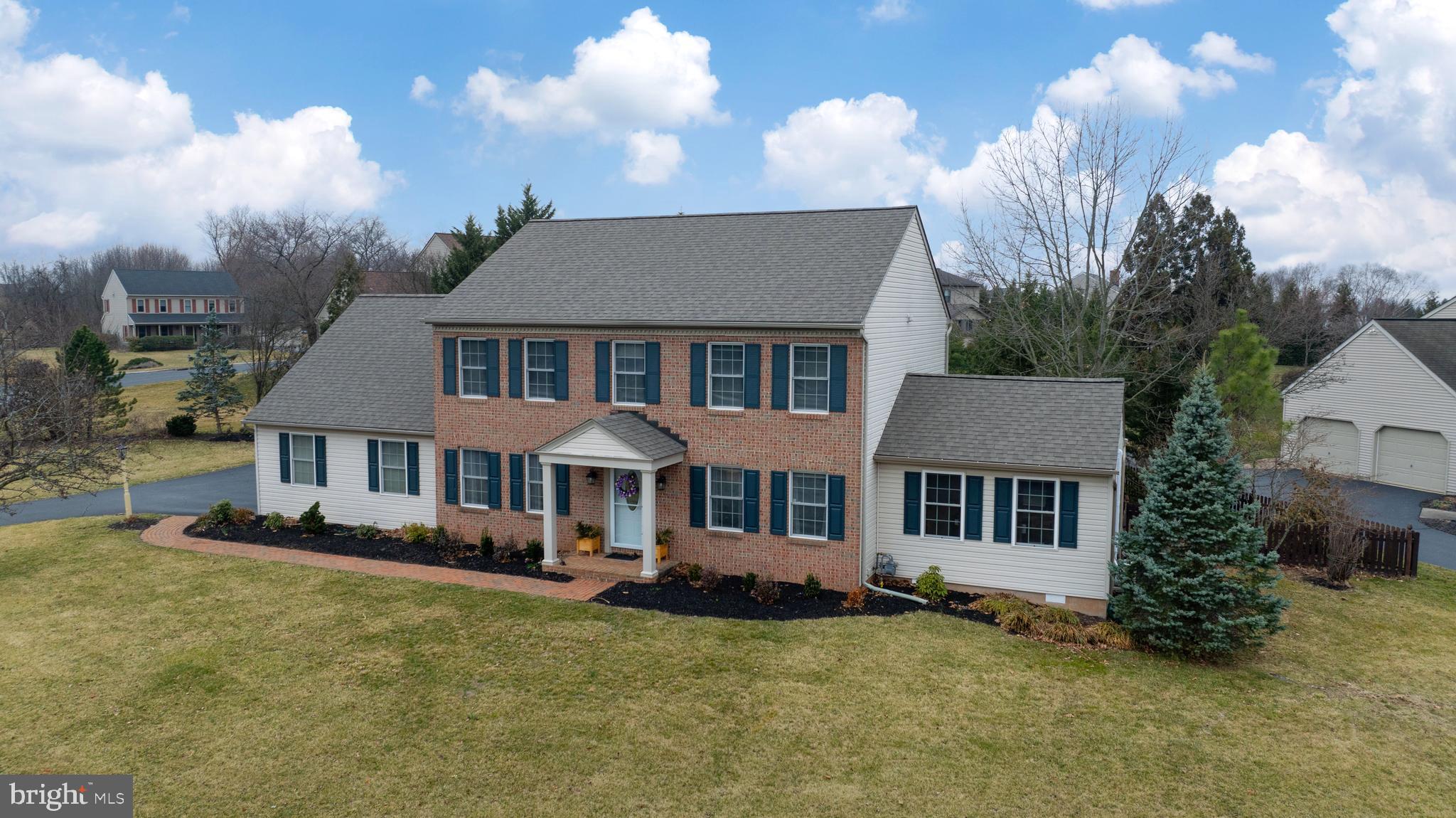 THE RIDINGS - Residential