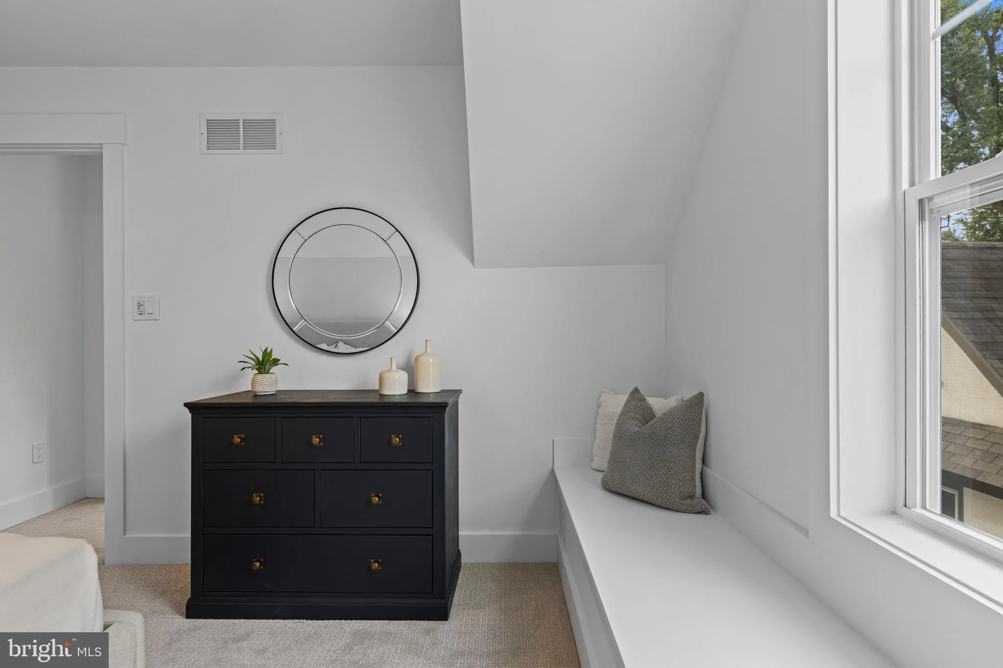 Narberth, Pennsylvania 19072, United States, 4 Bedrooms Bedrooms, ,5 BathroomsBathrooms,Residential,Active,203058