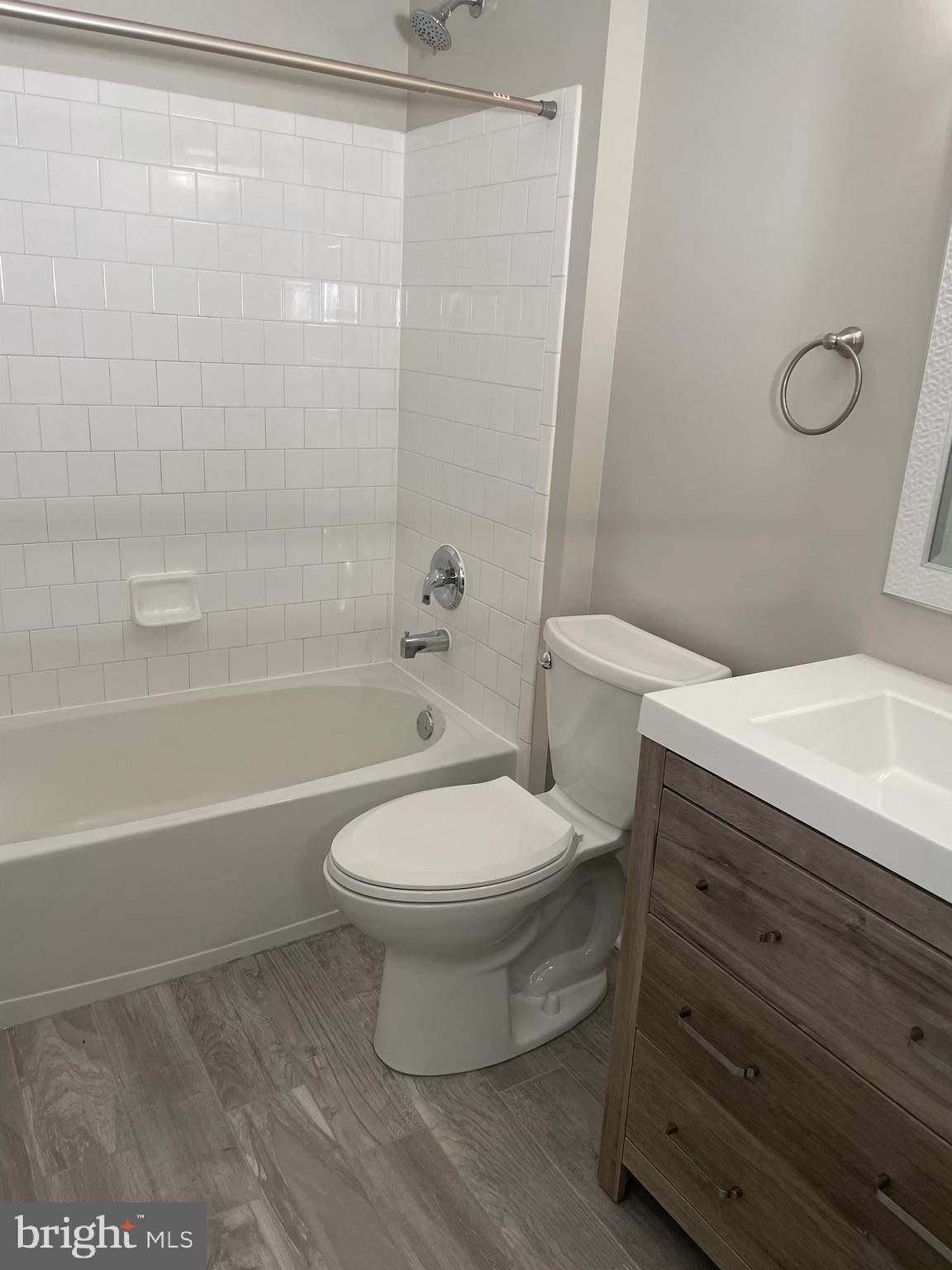 FAIR LAKES CONDO - Residential Lease