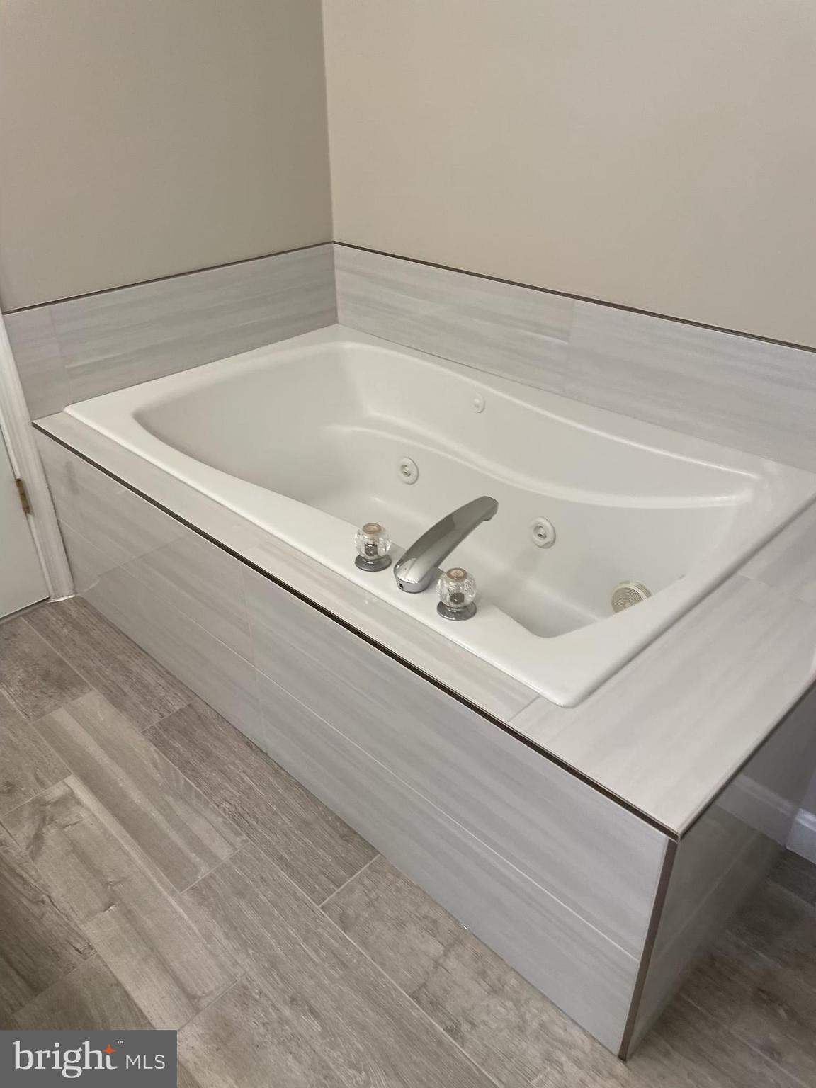 FAIR LAKES CONDO - Residential Lease