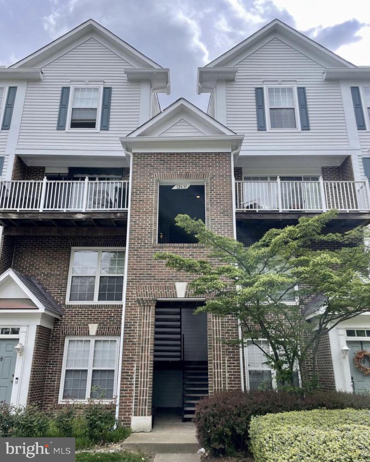 FAIR LAKES CONDO - Residential Lease