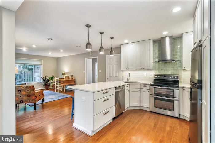 FAIR OAKS ESTATES - Residential