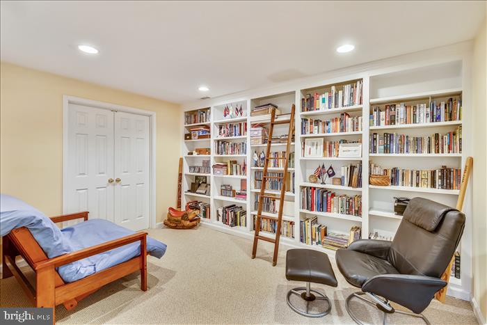 FAIR OAKS ESTATES - Residential