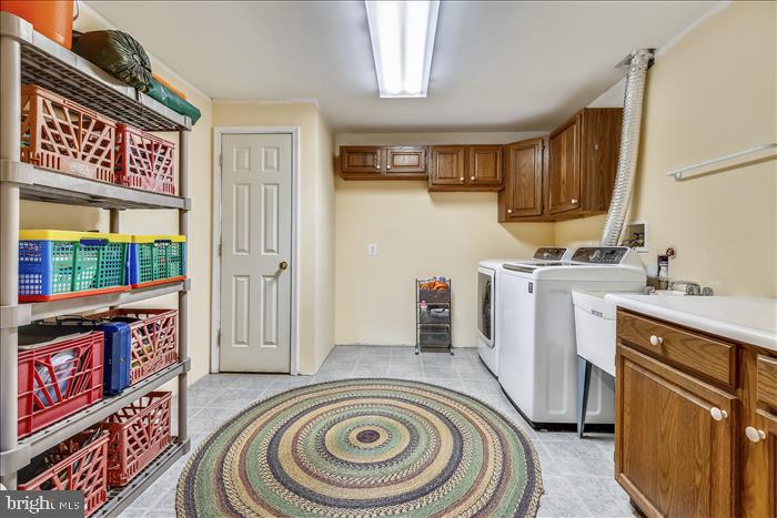 FAIR OAKS ESTATES - Residential