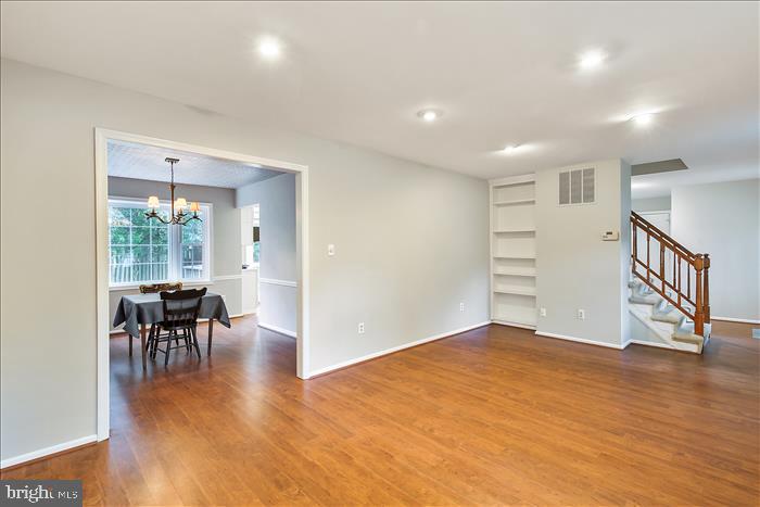 FAIR OAKS ESTATES - Residential