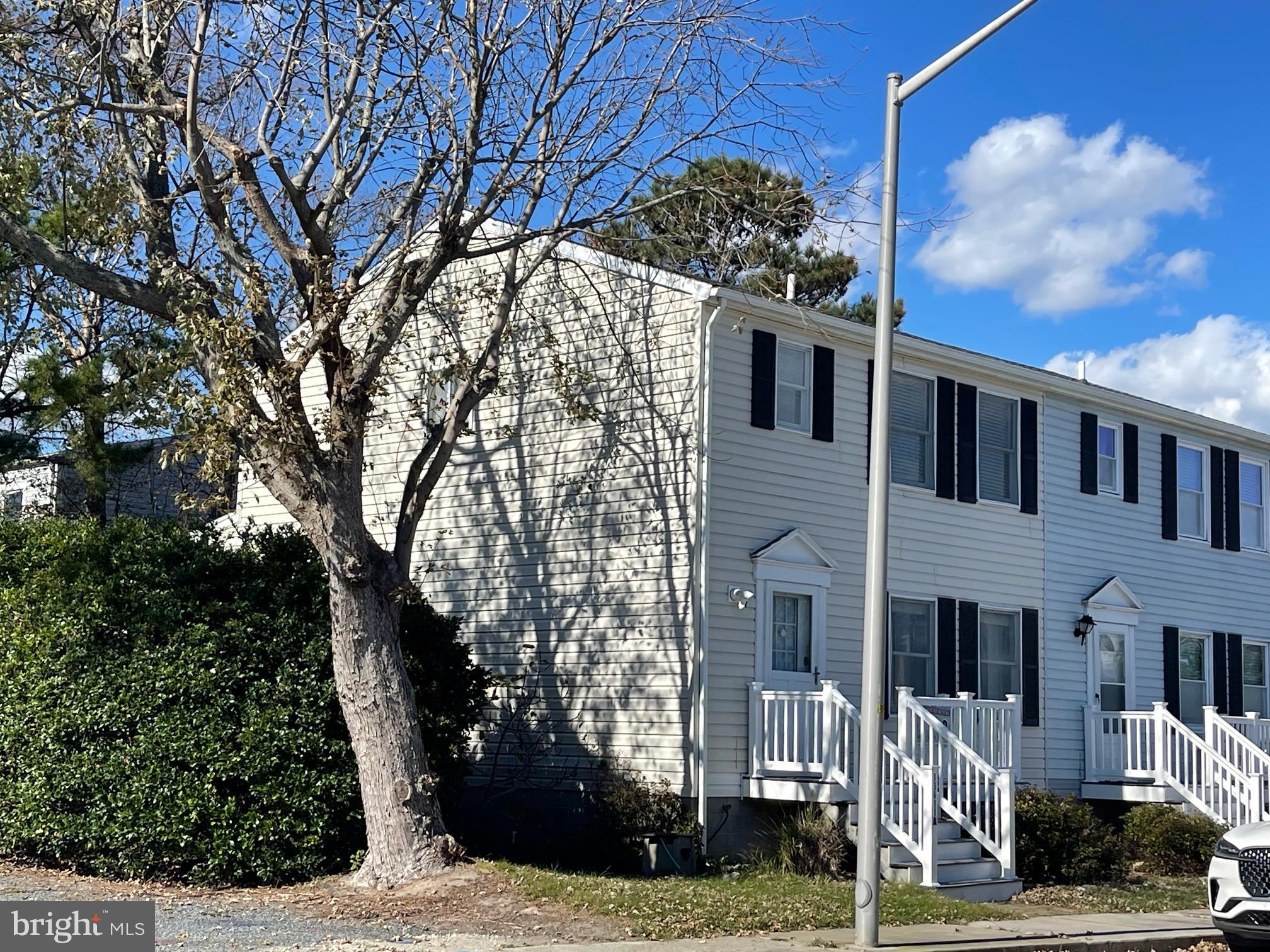 CAINE WOODS - Residential Lease