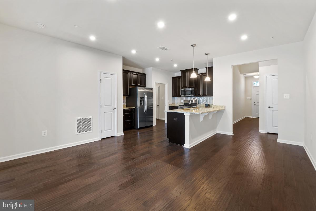 BALLENGER RUN - Residential